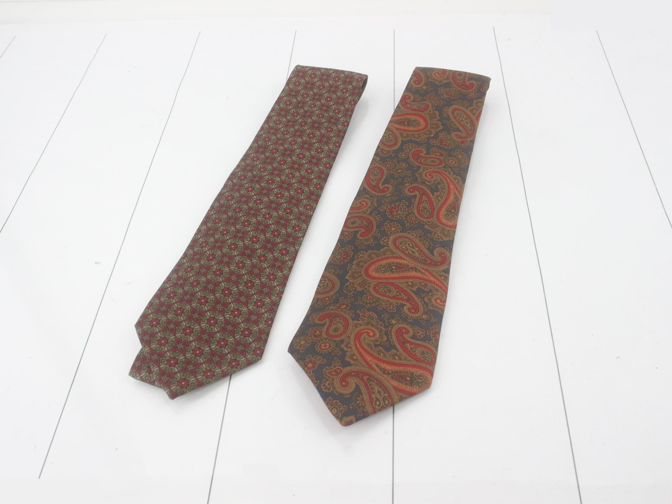 Four ties — view 3