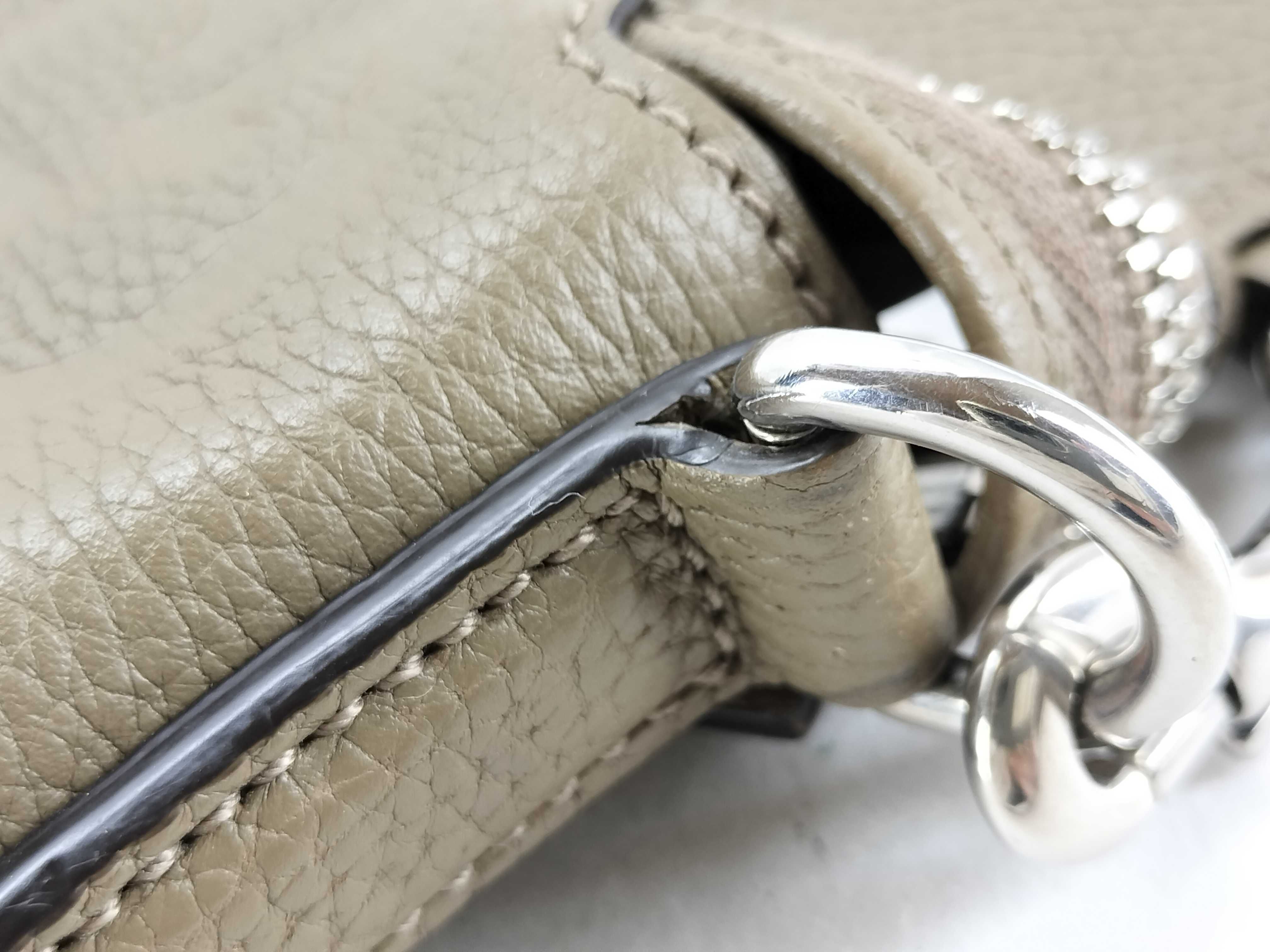 GG Inbossed Shoulder Bag, Leather, 696009 Shoulder Bag — view 5