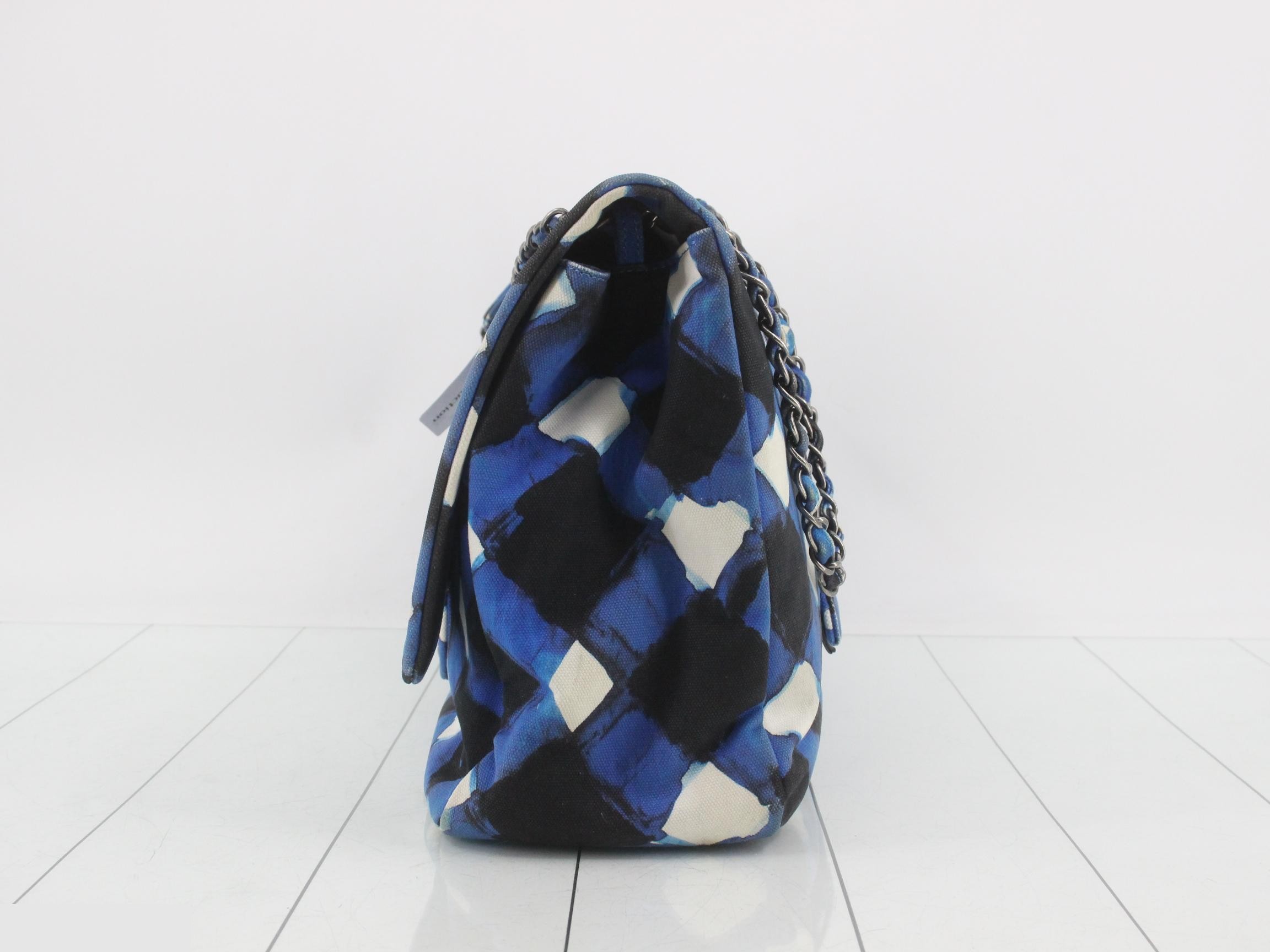 Airline Travel Canvas Turnlock Double Chain Shoulder Bag — view 3