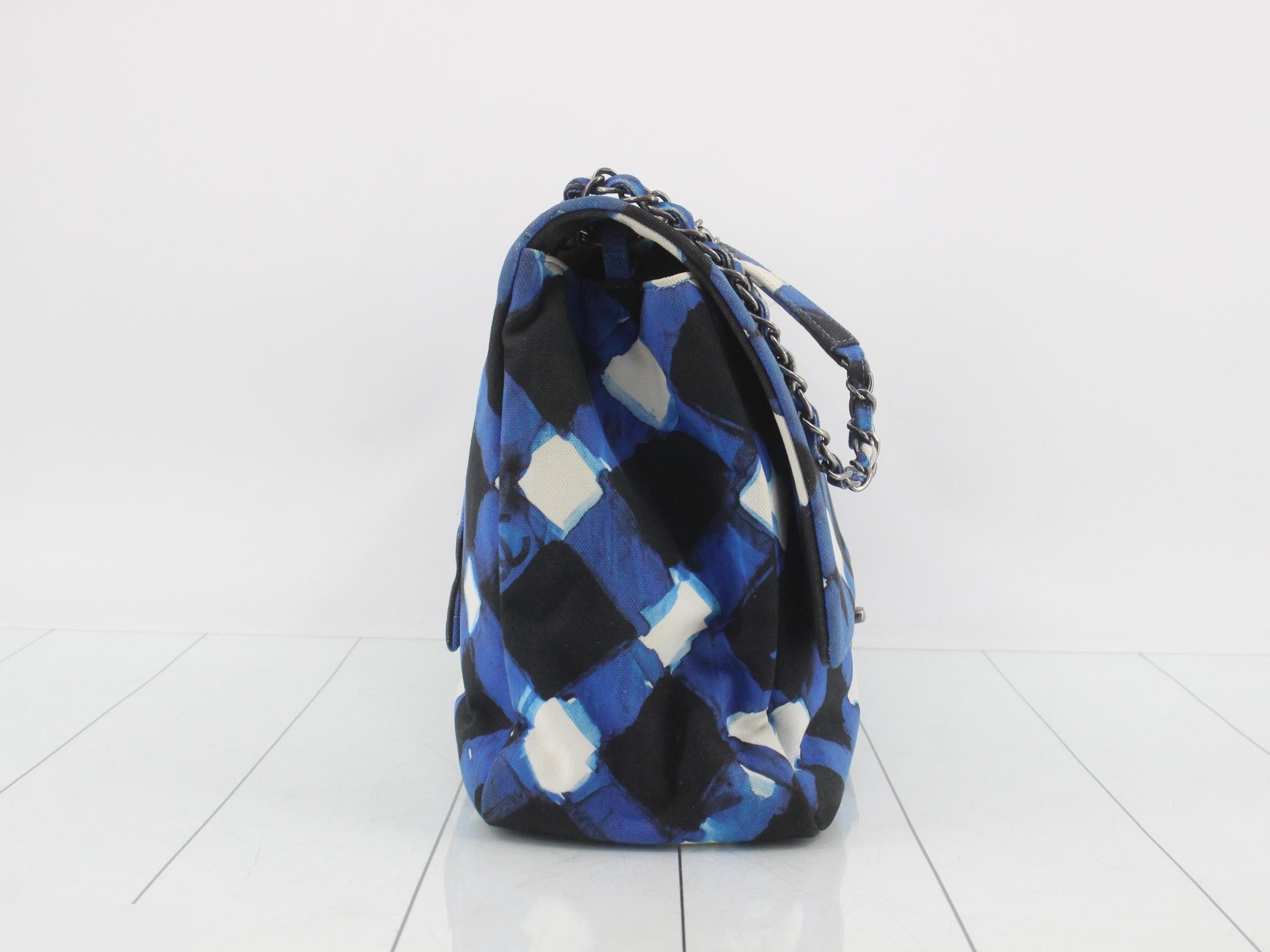 Airline Travel Canvas Turnlock Double Chain Shoulder Bag — view 4