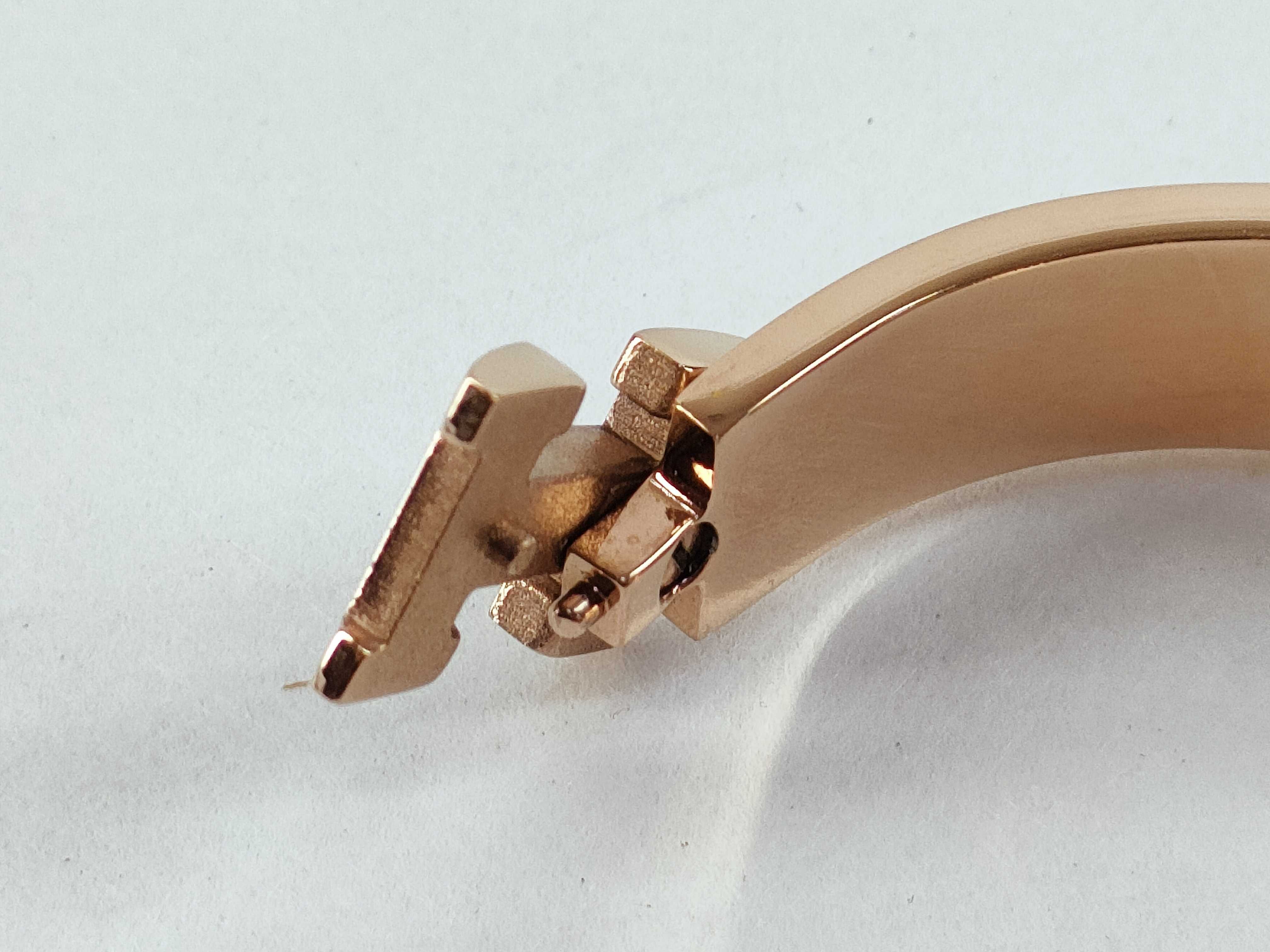Click H Bangle Black*Gold Bracelet/Bangle — view 10