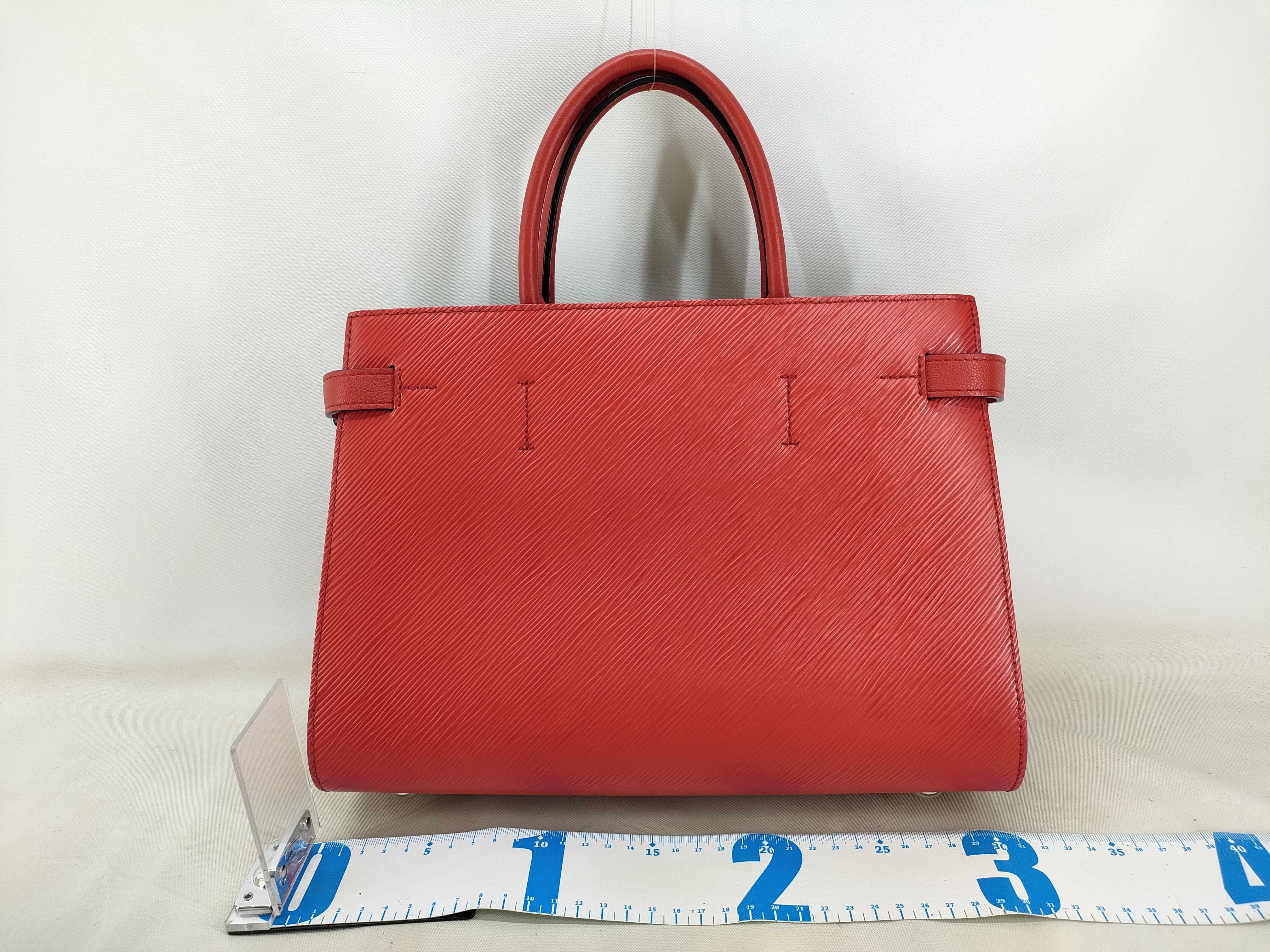 Epi LV Epi Twist Tote Coquelicot 2-Way Shoulder Handbag — view 2