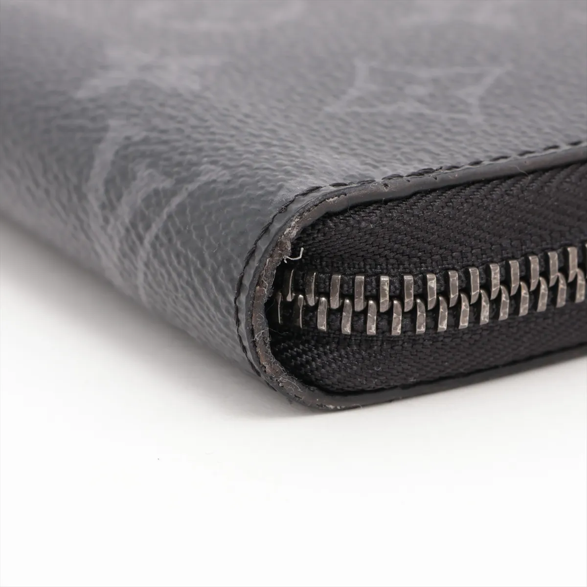 Monogram Eclipse Zippy Organizer M82081 Black Round Zip Wallet RFID Reactive — view 14
