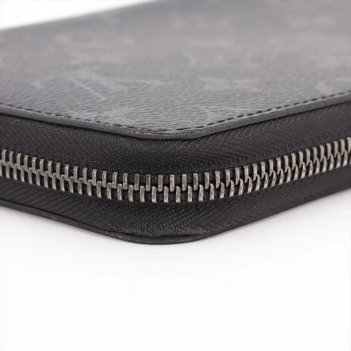 Monogram Eclipse Zippy Organizer M82081 Black Round Zip Wallet RFID Reactive — view 15