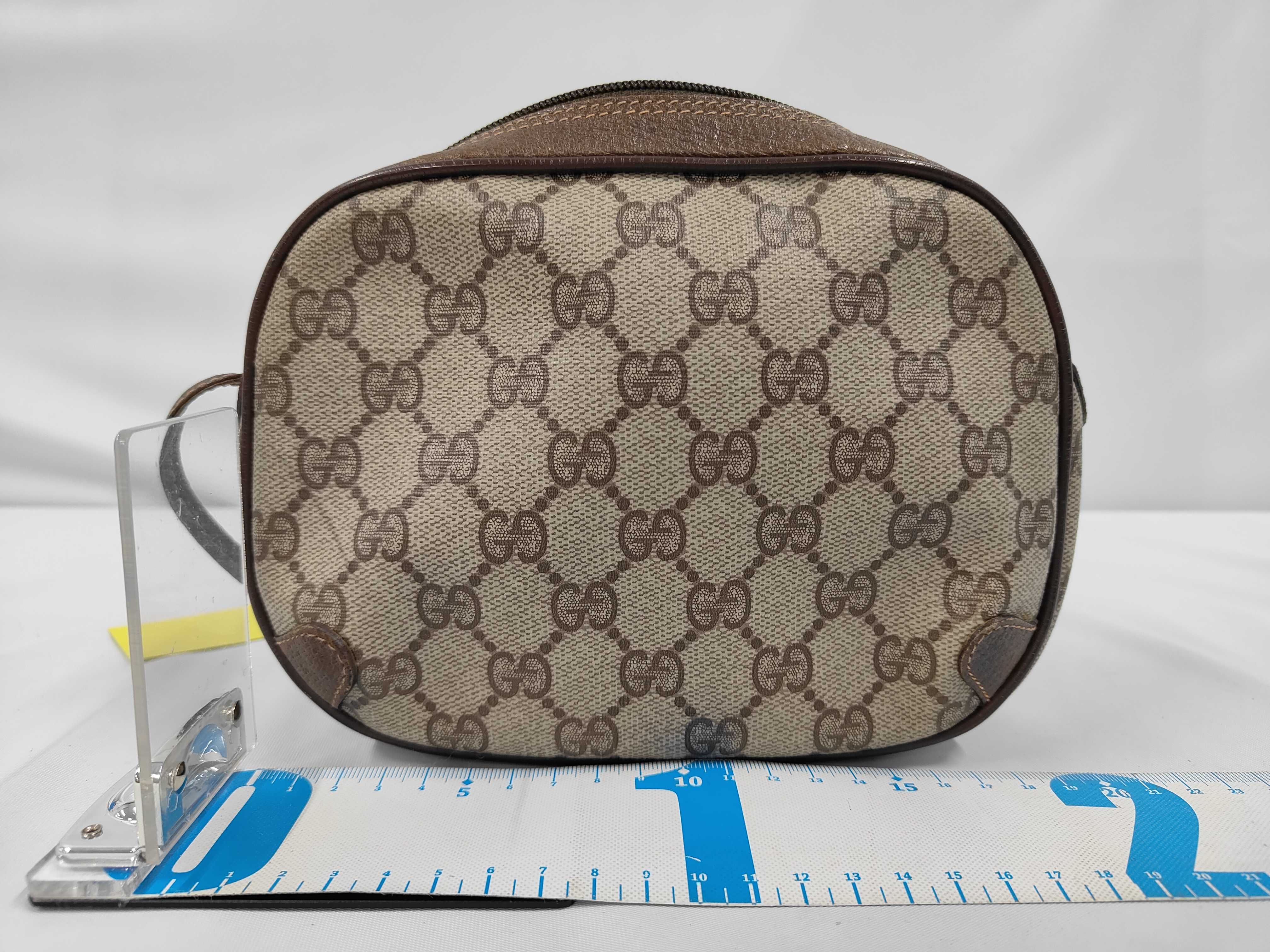 GG Supreme 89.02.066 Shoulder Bag — view 2