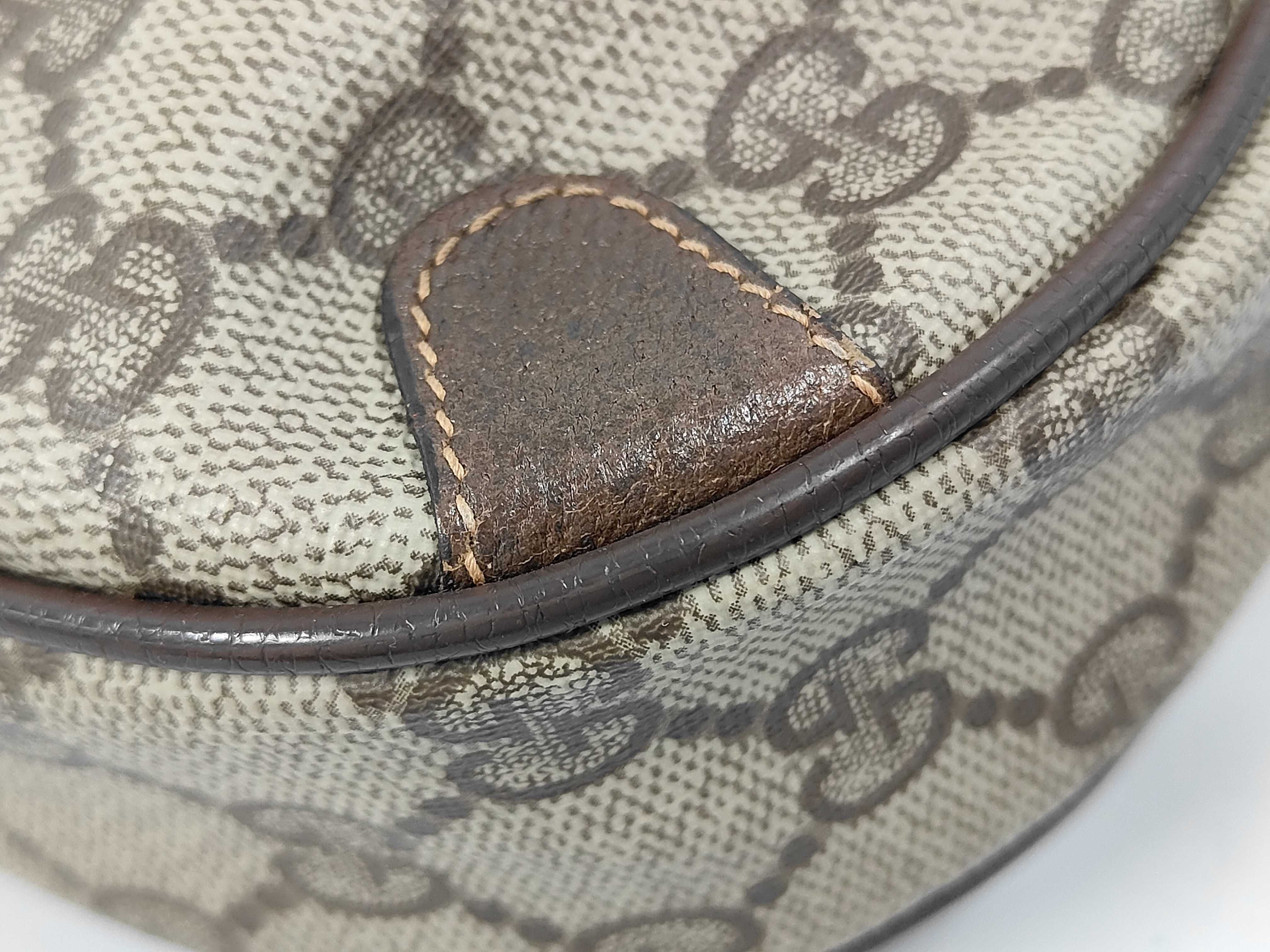 GG Supreme 89.02.066 Shoulder Bag — view 4