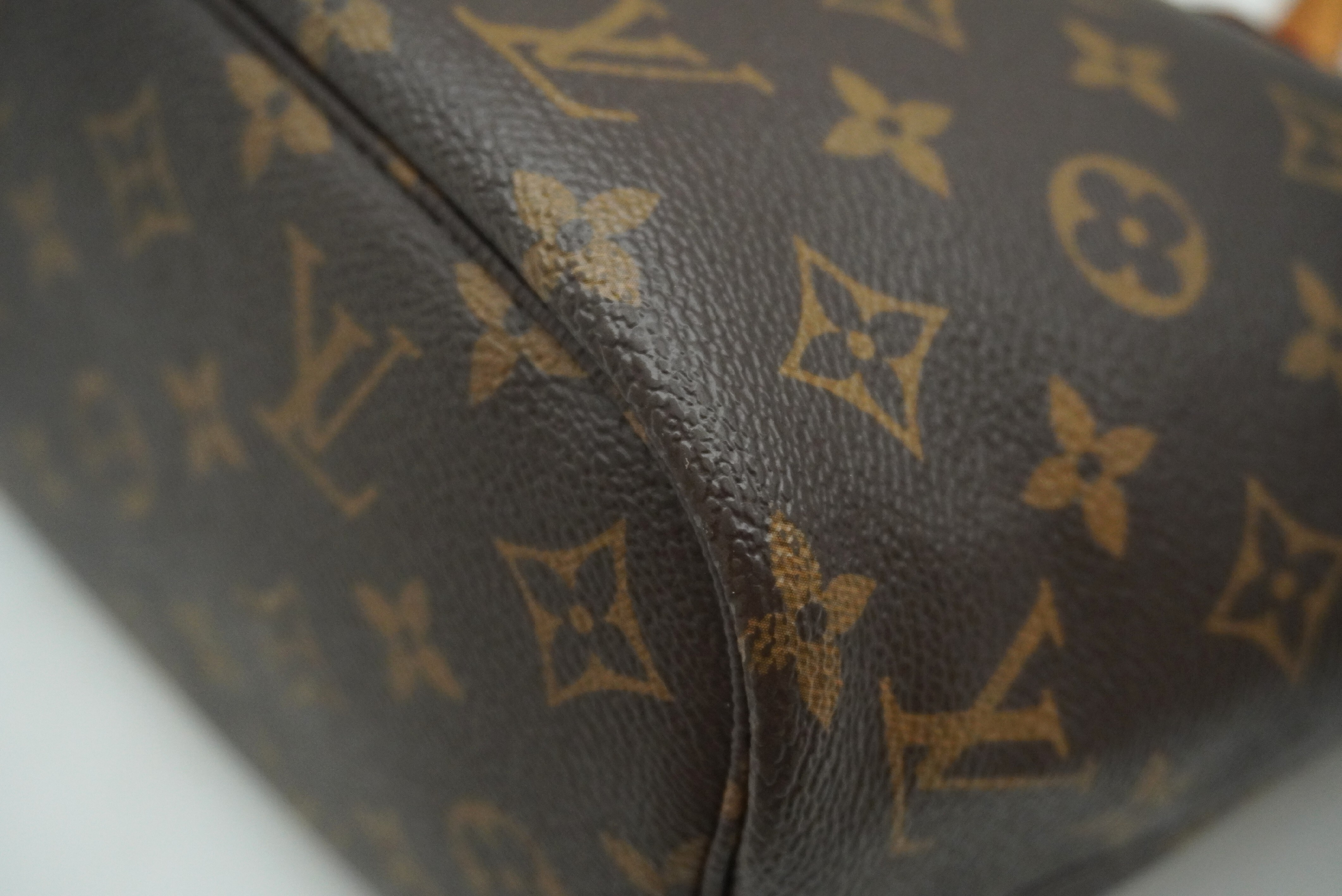 Monogram Neverfull PM M41245 Tote Bag with Pouch — view 8
