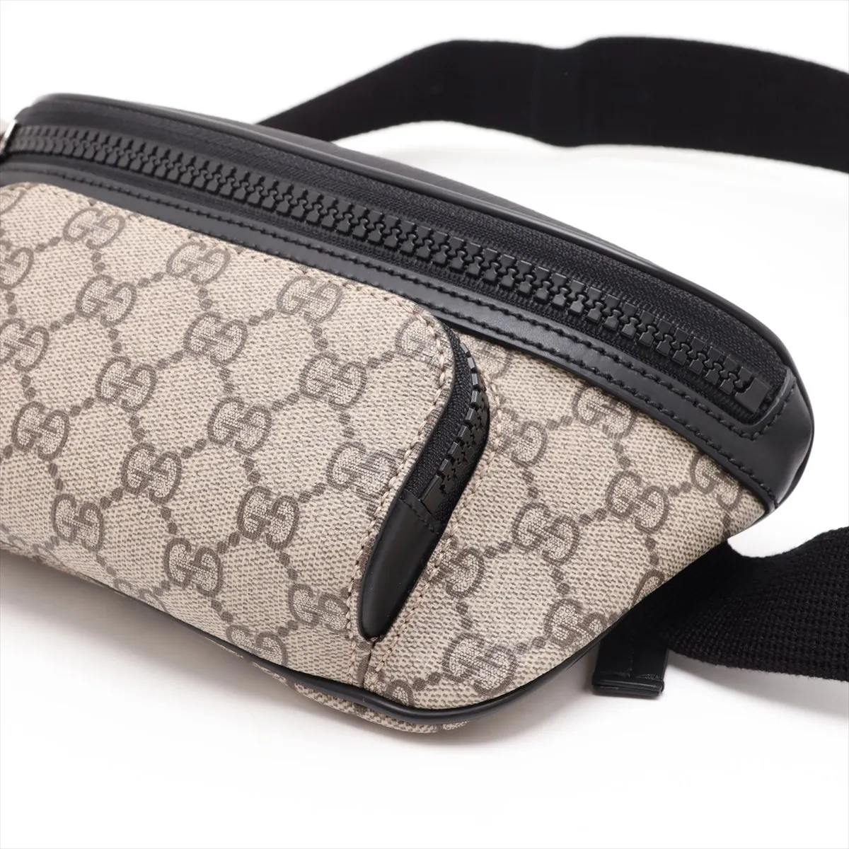 GG Supreme 779877 PVC x Leather Body Bag Beige x Black (Outlet) — view 3