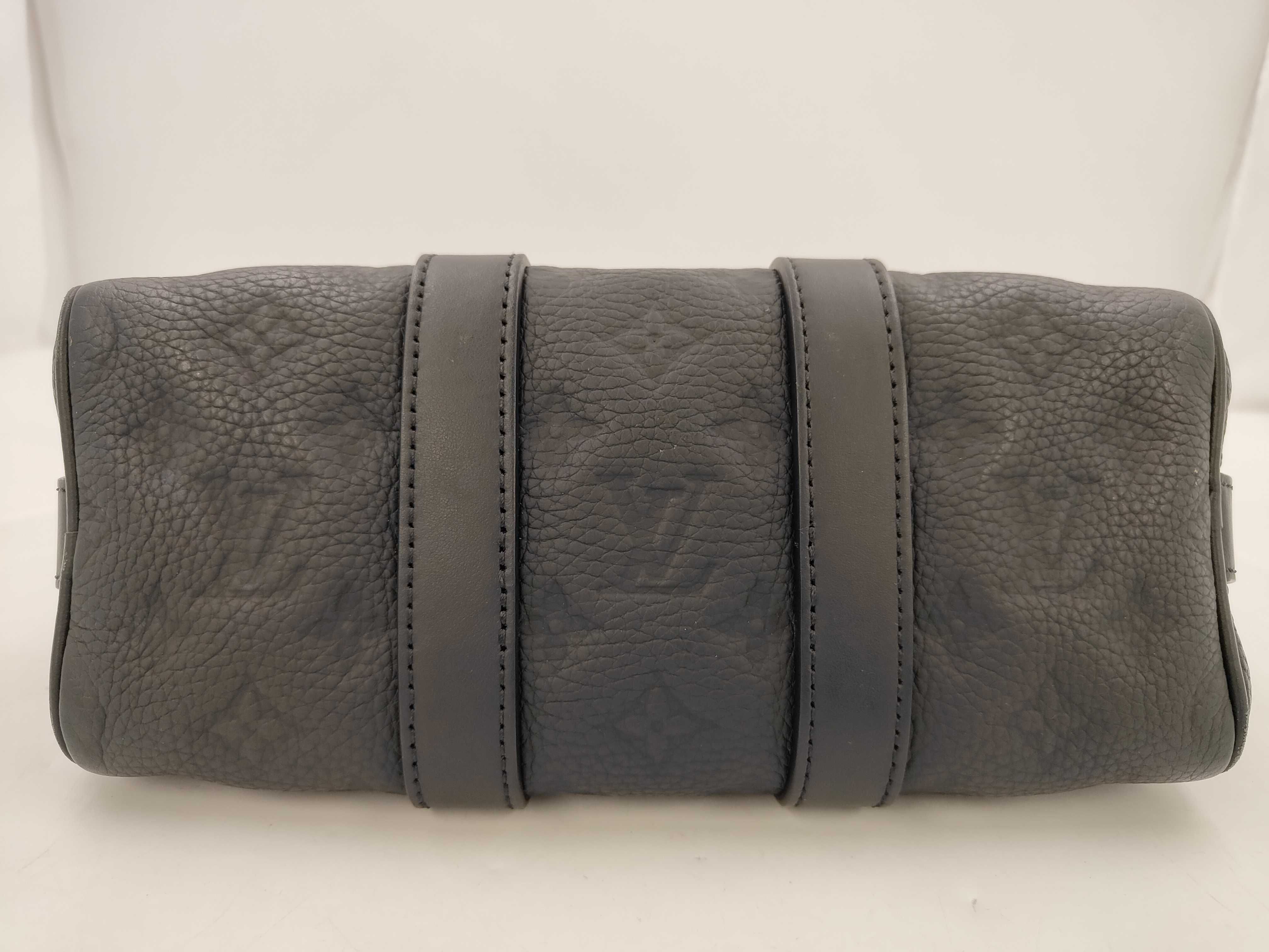 Monogram Empreinte Keepall Bandoulière 25 M20900 Handbag — view 3