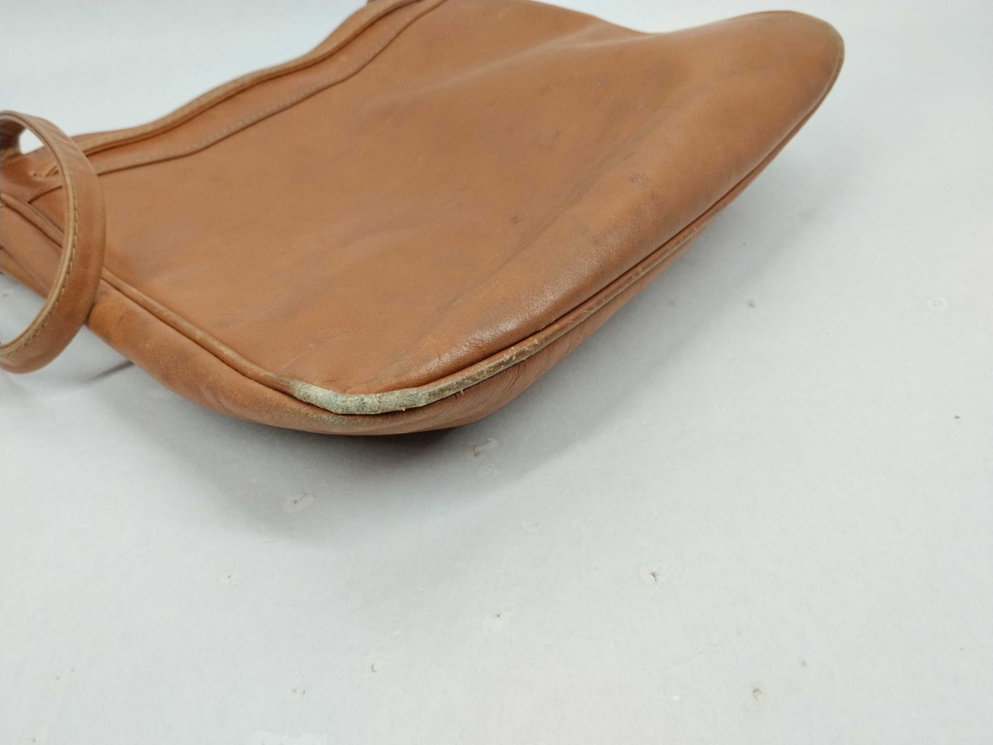 shoulder bag with detached inner tag — view 4