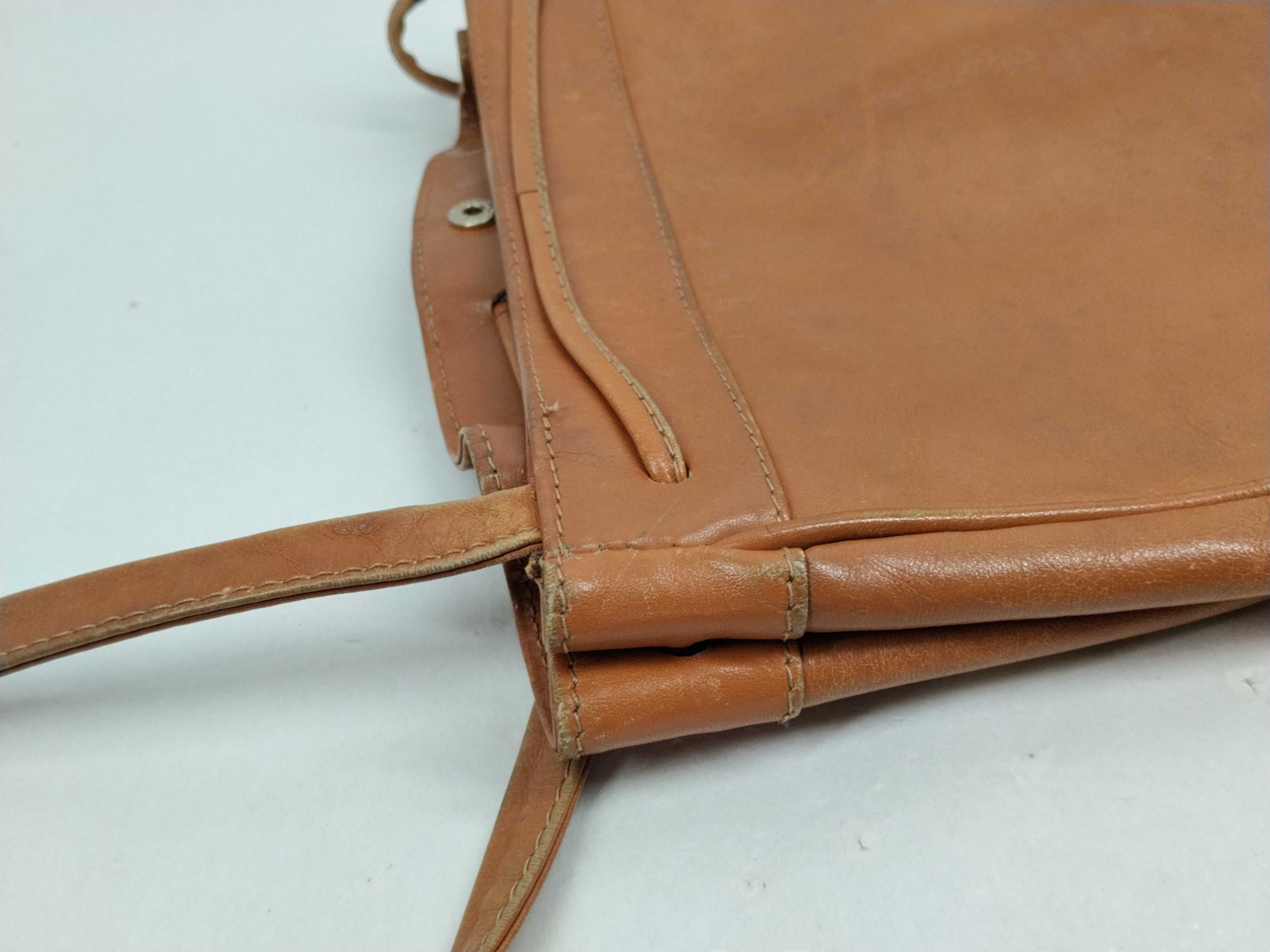 shoulder bag with detached inner tag — view 5