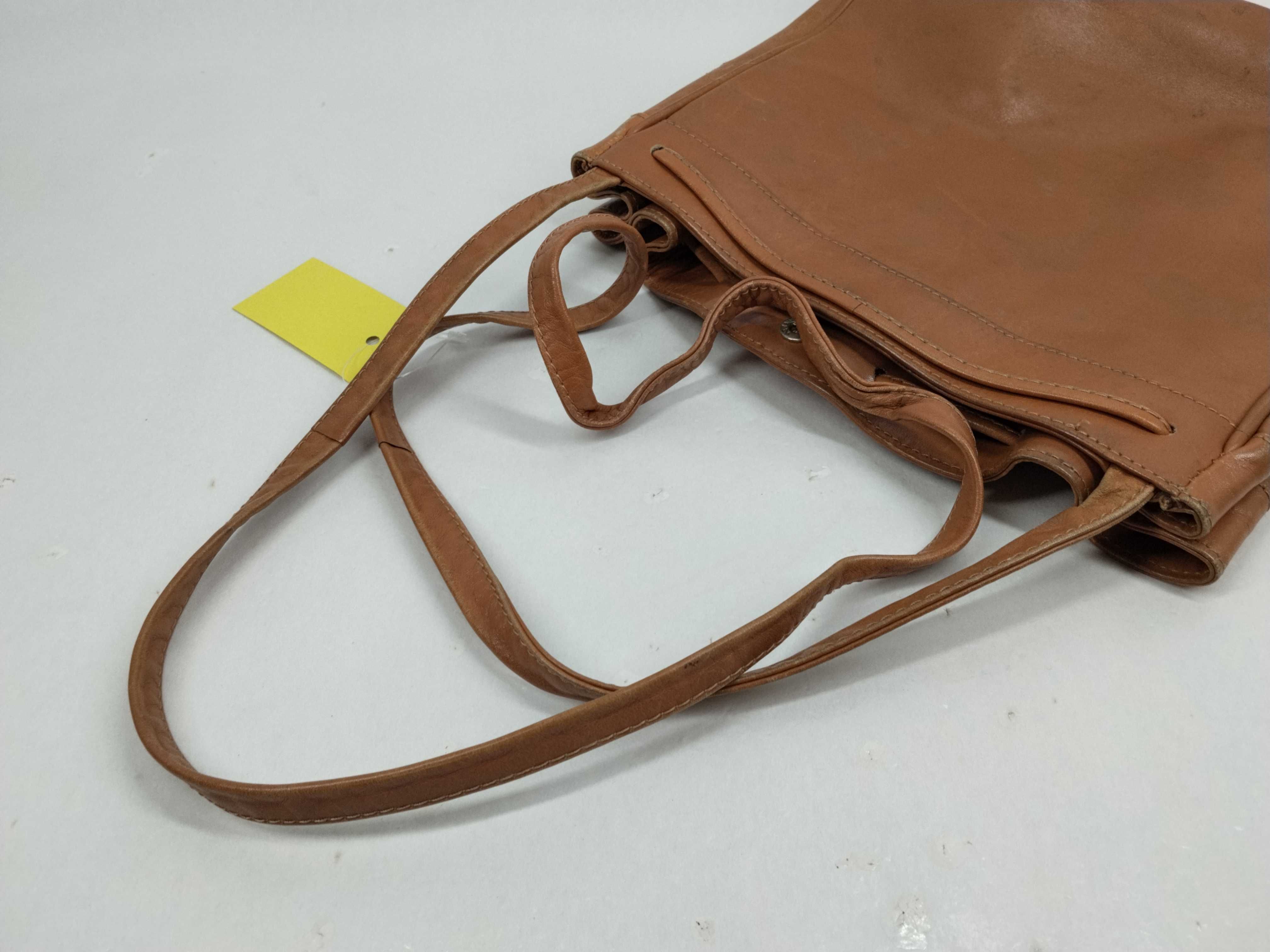 shoulder bag with detached inner tag — view 6