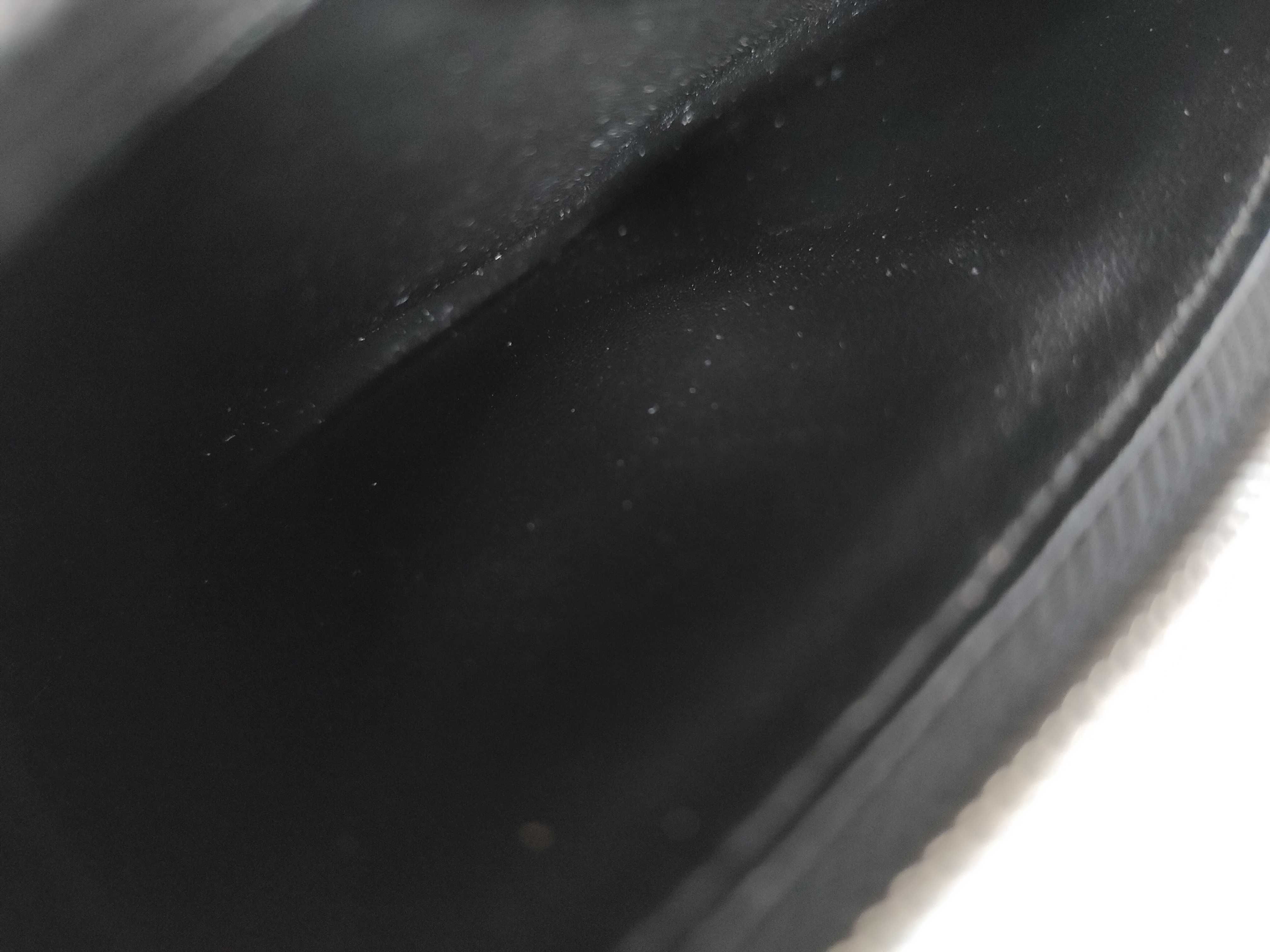 Epi LV Epi Chain Shoulder Bag — view 15