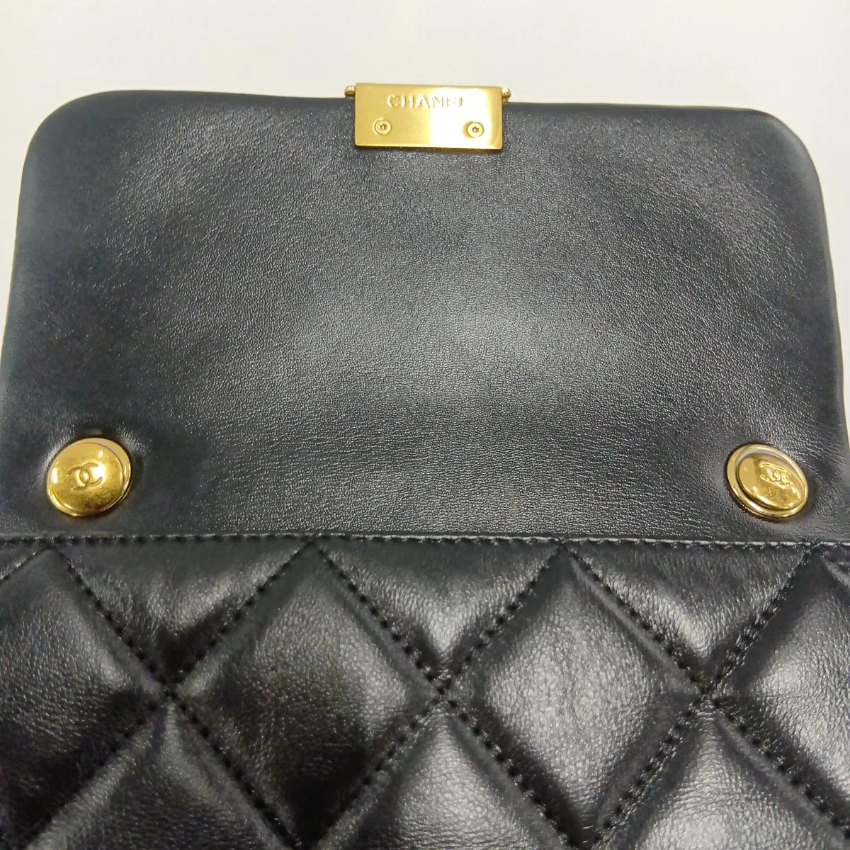Mini Matelassé Lambskin Single Flap Single Chain Bag, Black with Gold Hardware, T5HNJ58G, Random Plate — view 9