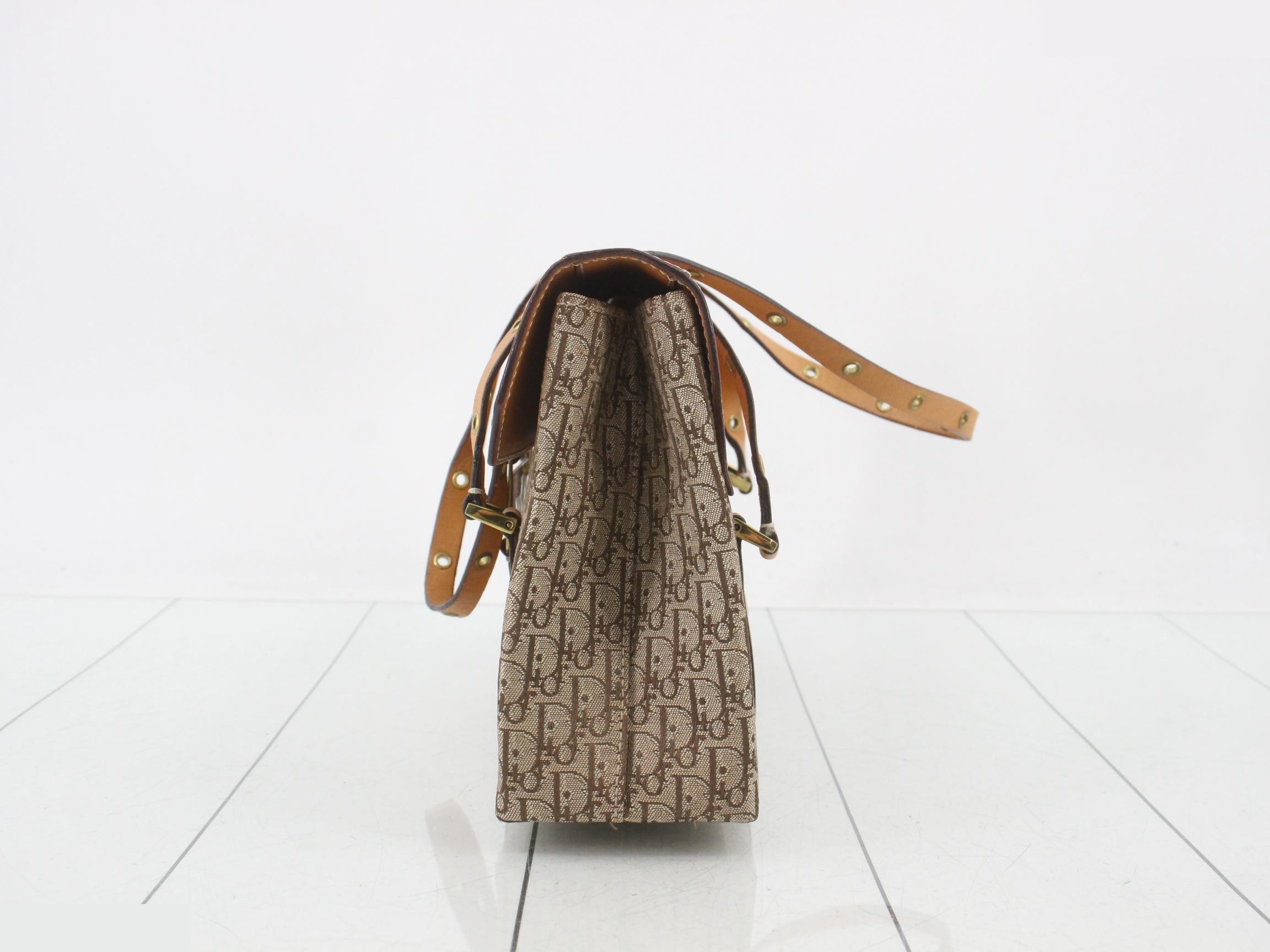 Trotter (bags) and others — view 3