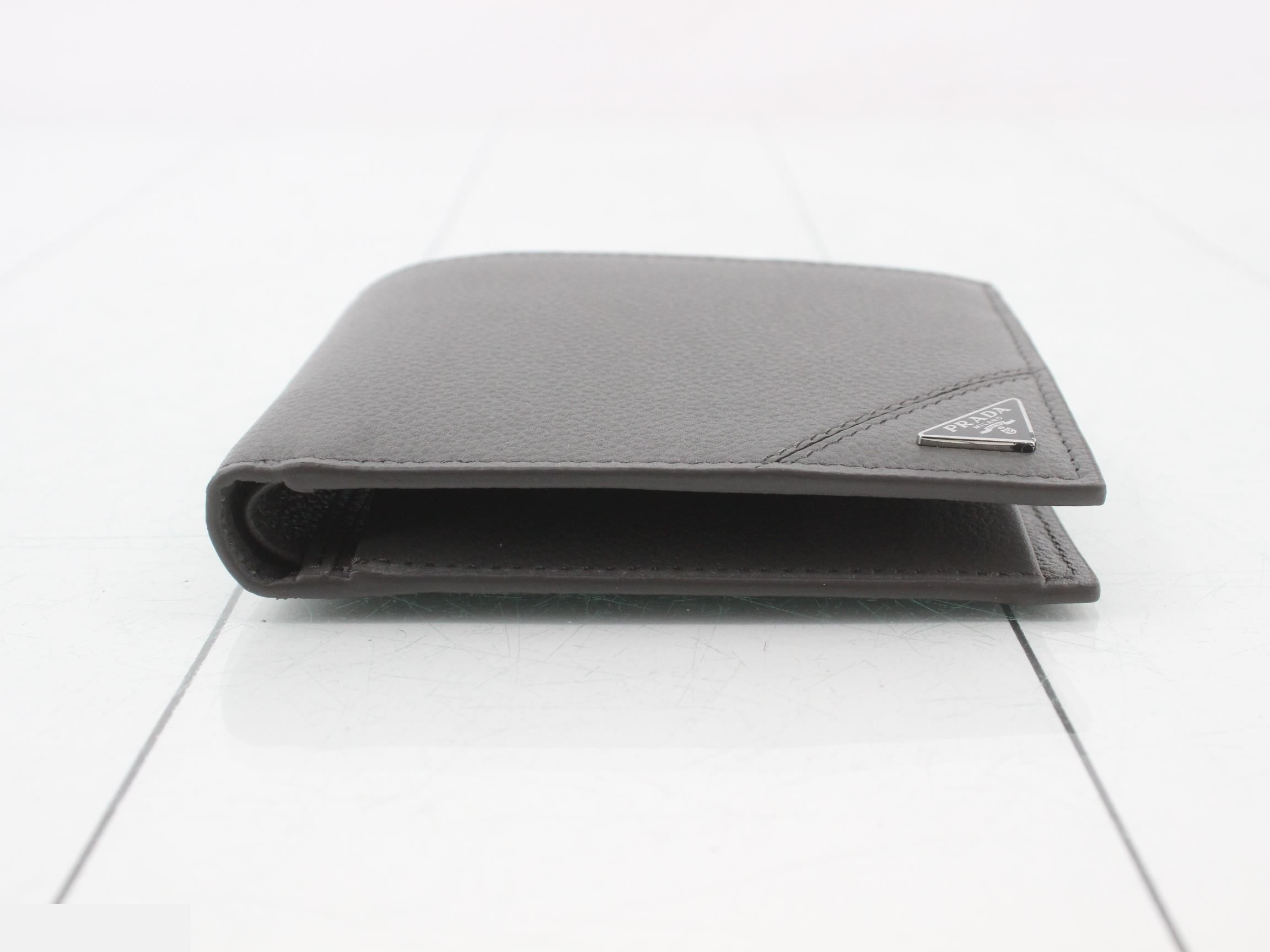 Bi-fold wallet, calfskin — view 3
