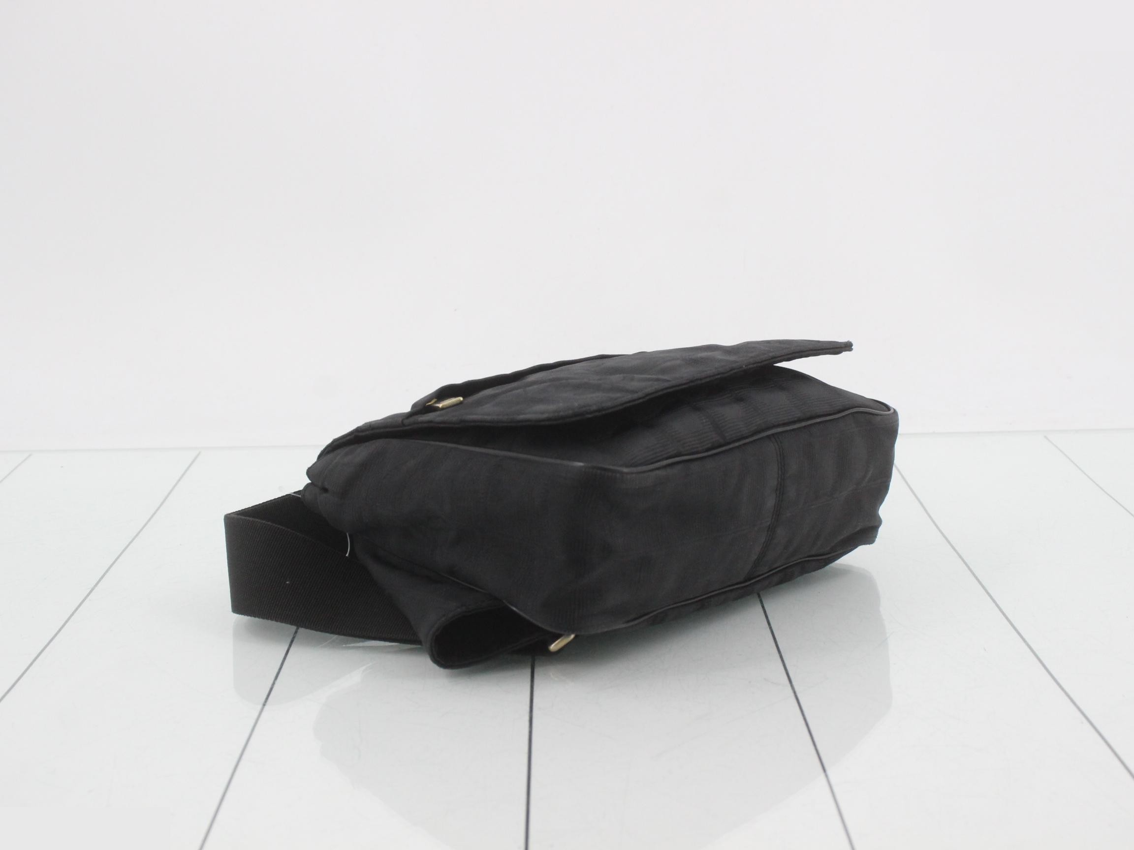 New Travel Line (Bags) - Waist Bag — view 5