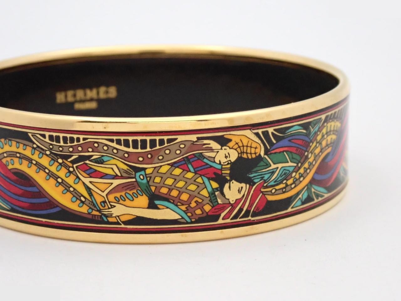 Bangle/Bracelet, Enamel, Wrist circumference approximately 19cm — view 3