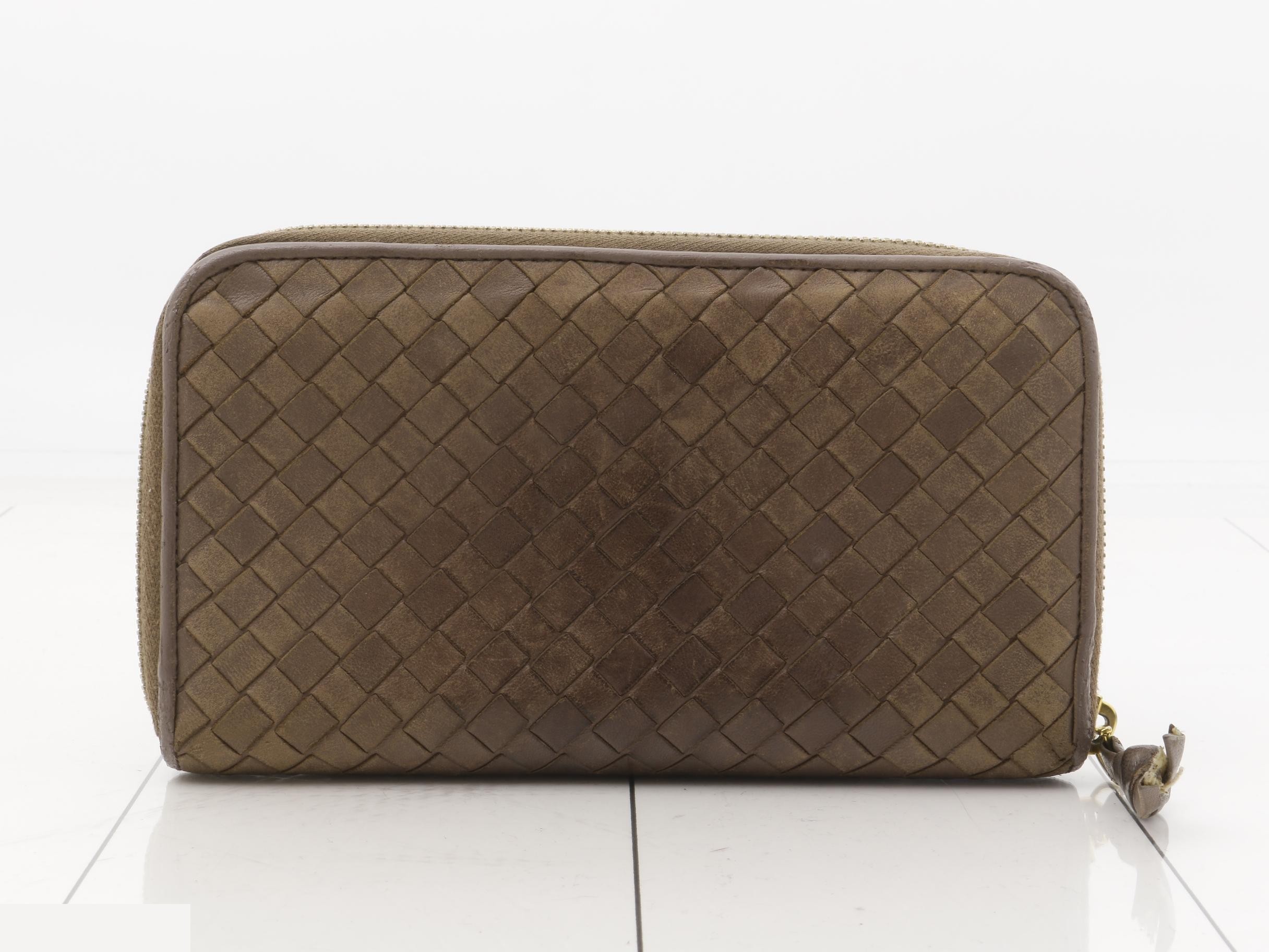 Intrecciato round zipper long wallet, leather, brown — view 2