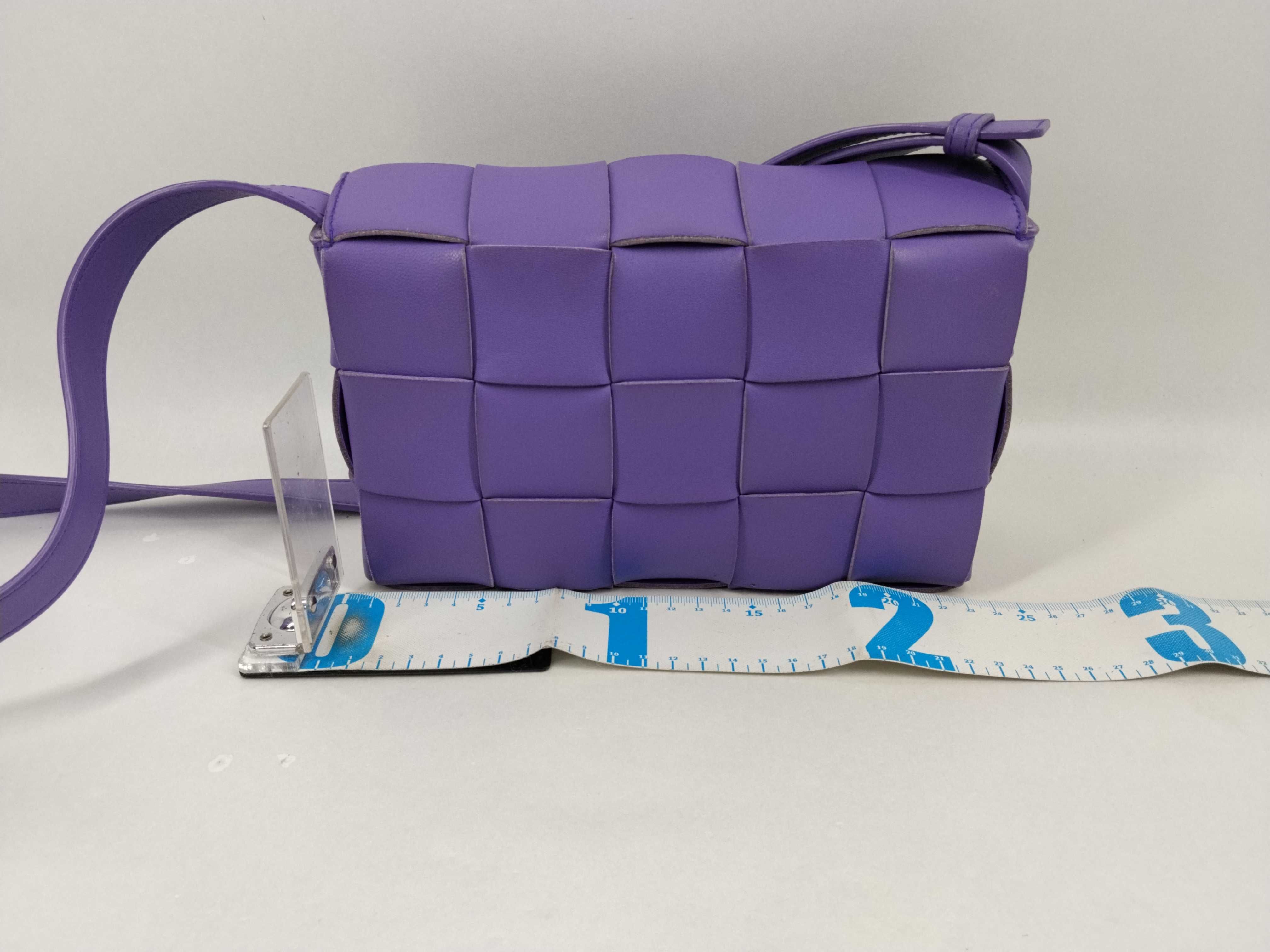 Intrecciato Bottega Veneta Cassette Shoulder Bag Leather Shoulder Bag — view 2