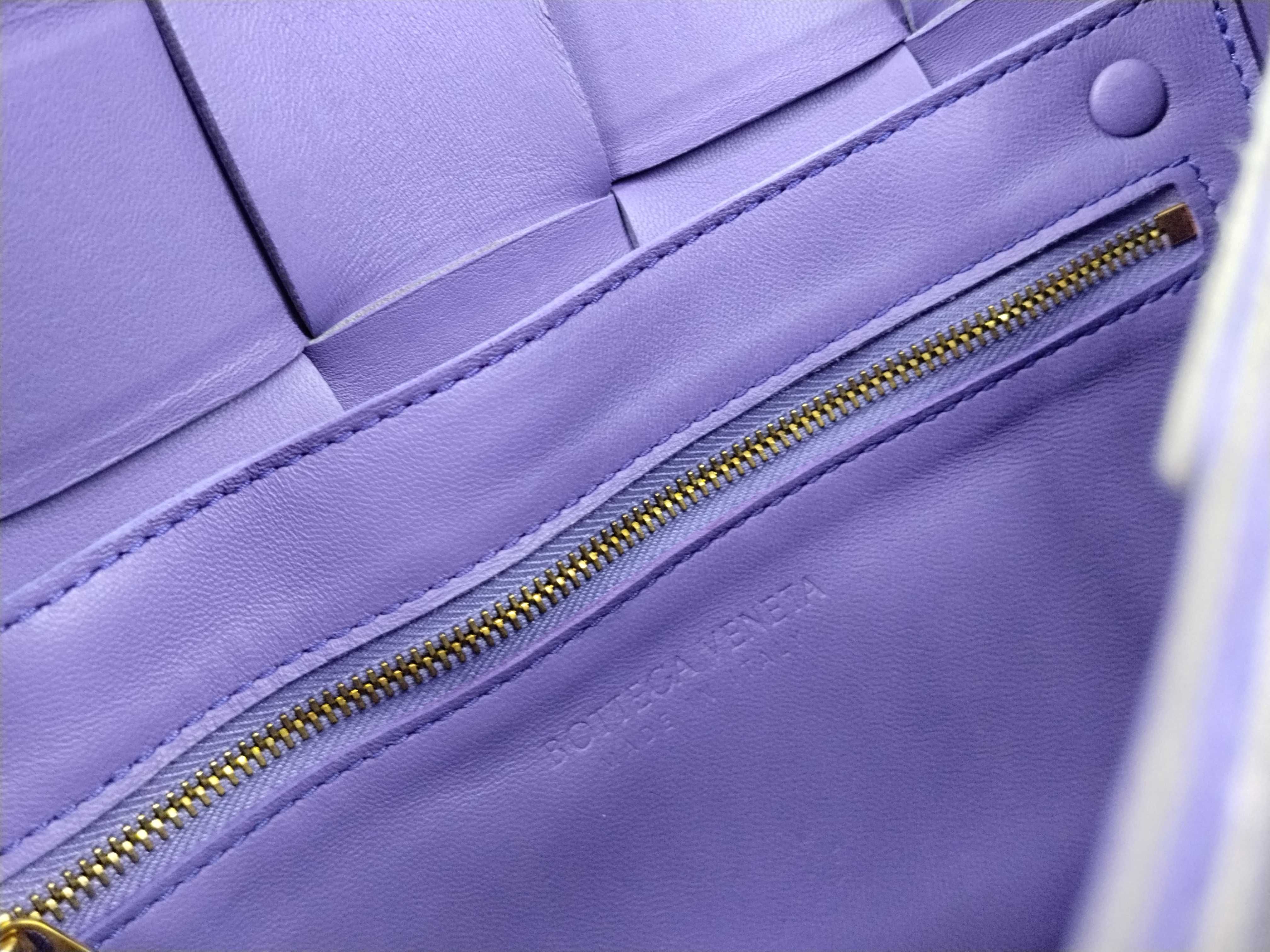 Intrecciato Bottega Veneta Cassette Shoulder Bag Leather Shoulder Bag — view 13