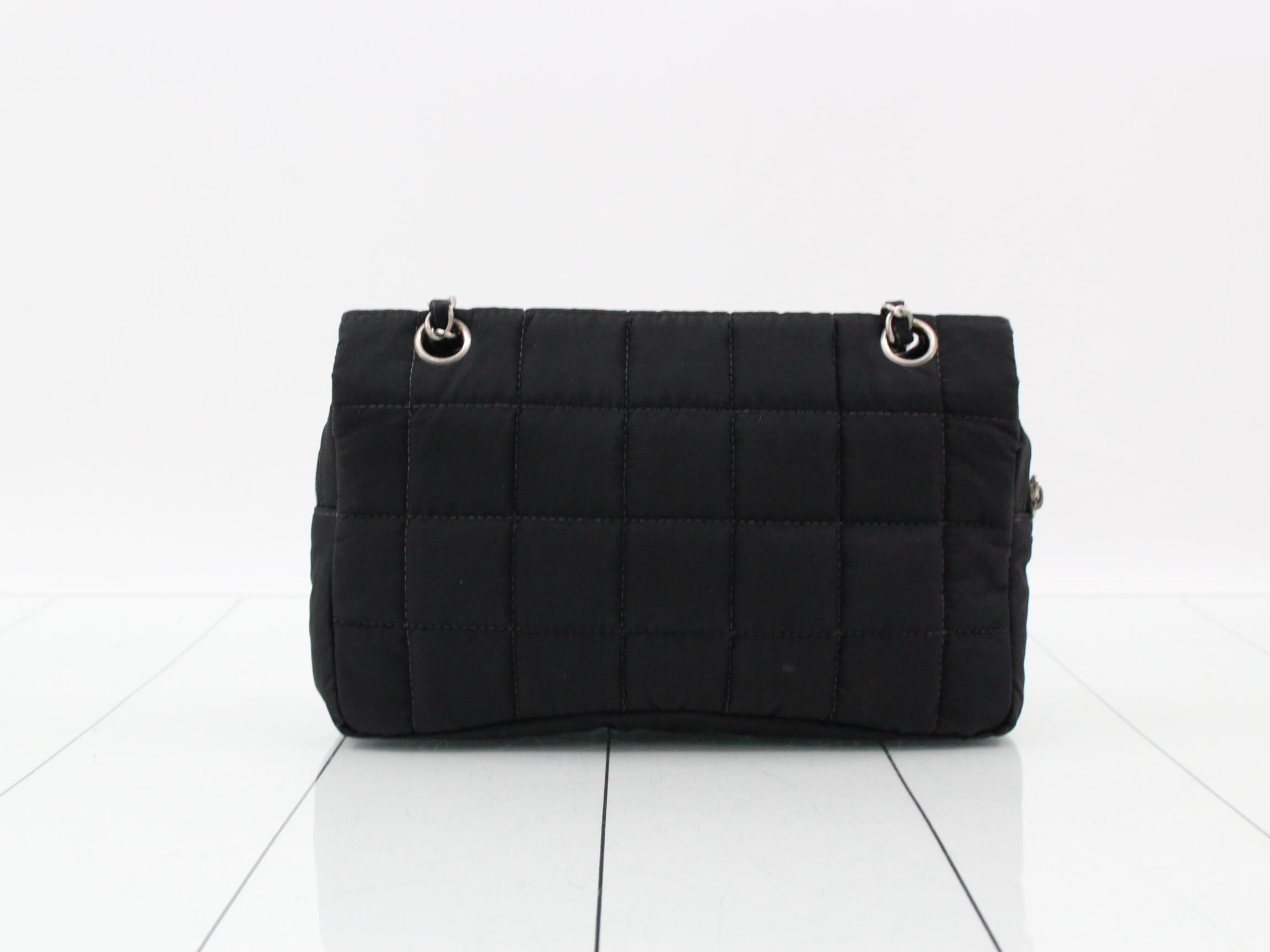 Chocolate bar chain shoulder bag, stand #7. — view 2