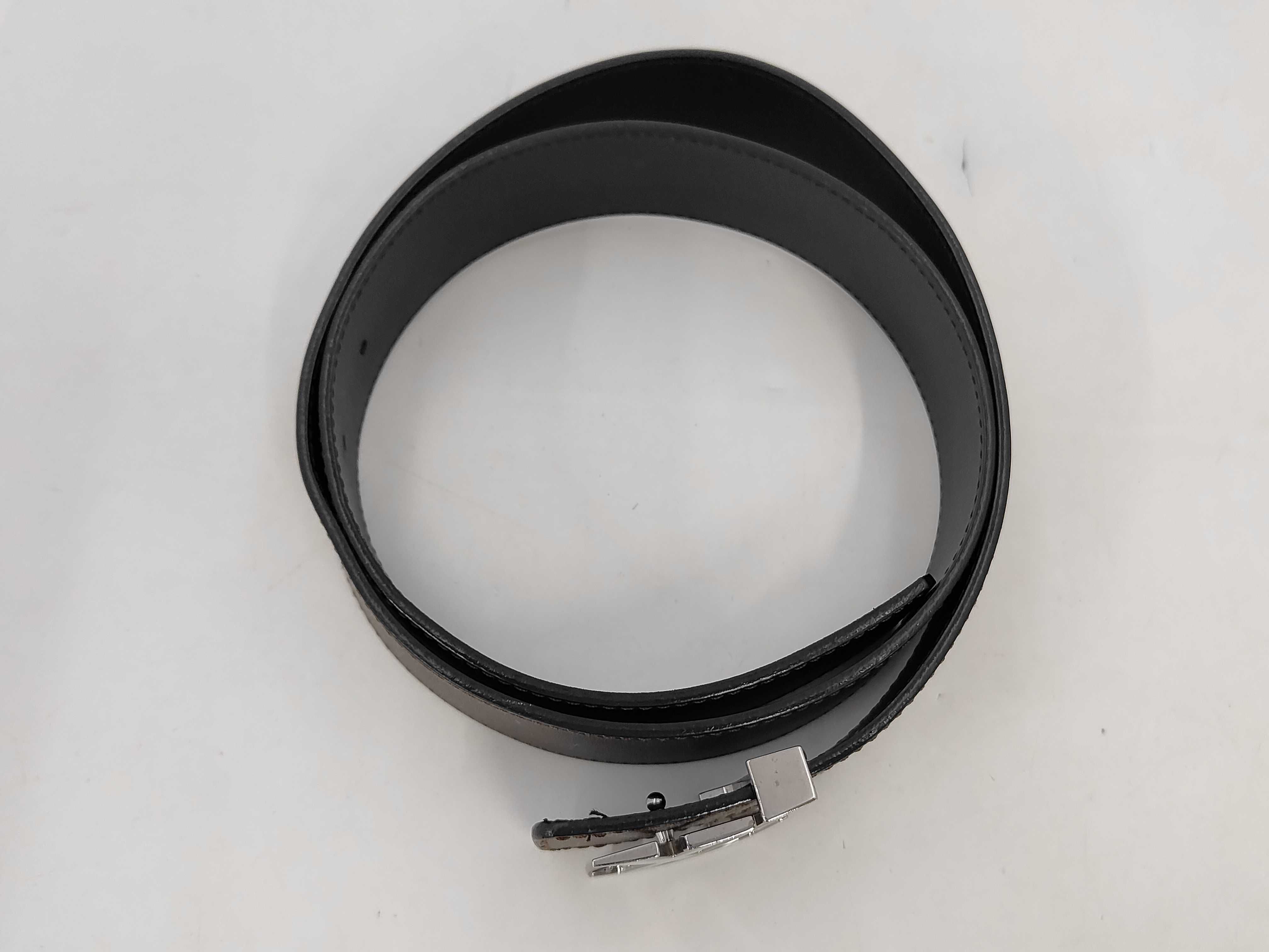 Ceinture LV Initials Belt M9887 Belt — view 2