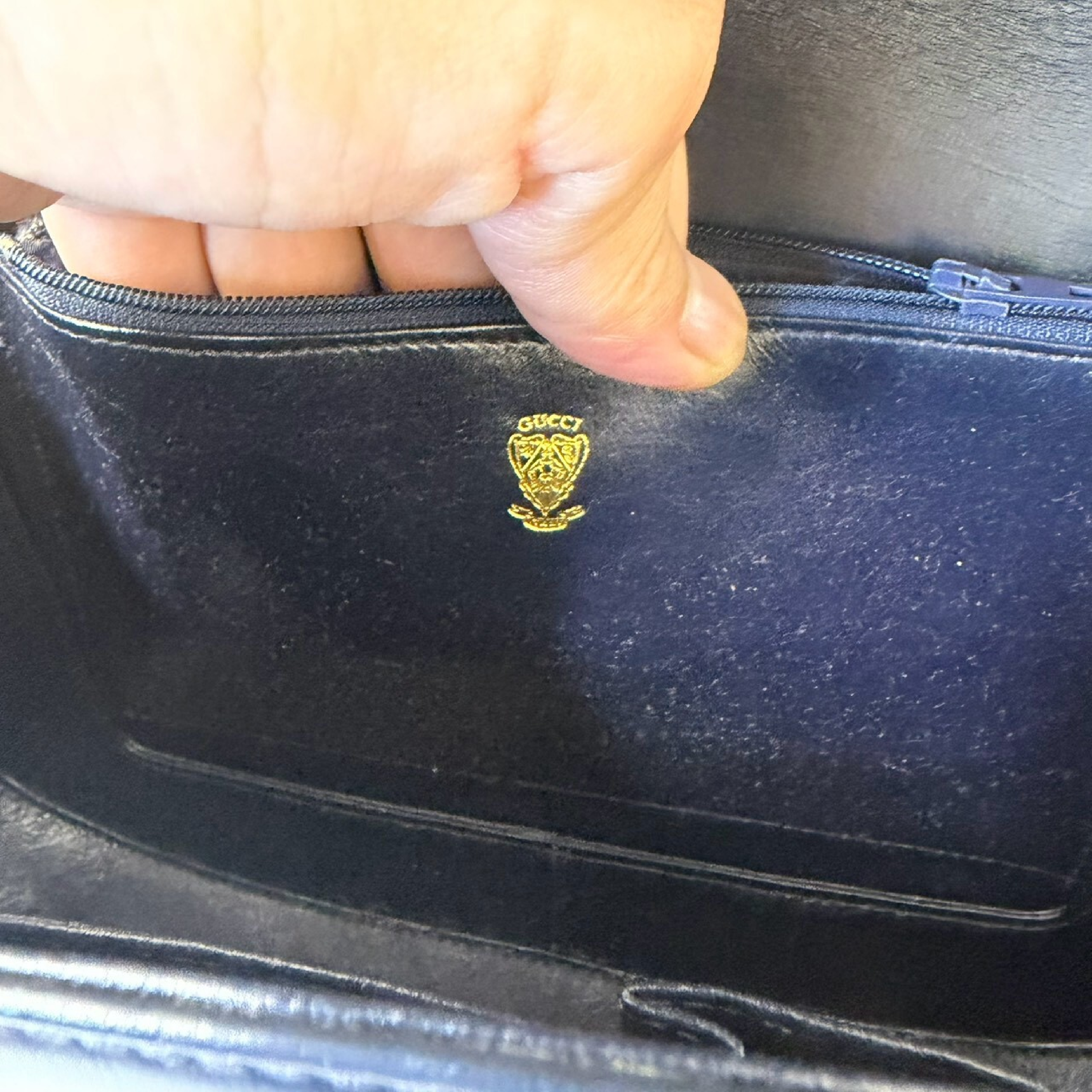 GG logo leather semi-strap bag, black and gold shoulder bag — view 3