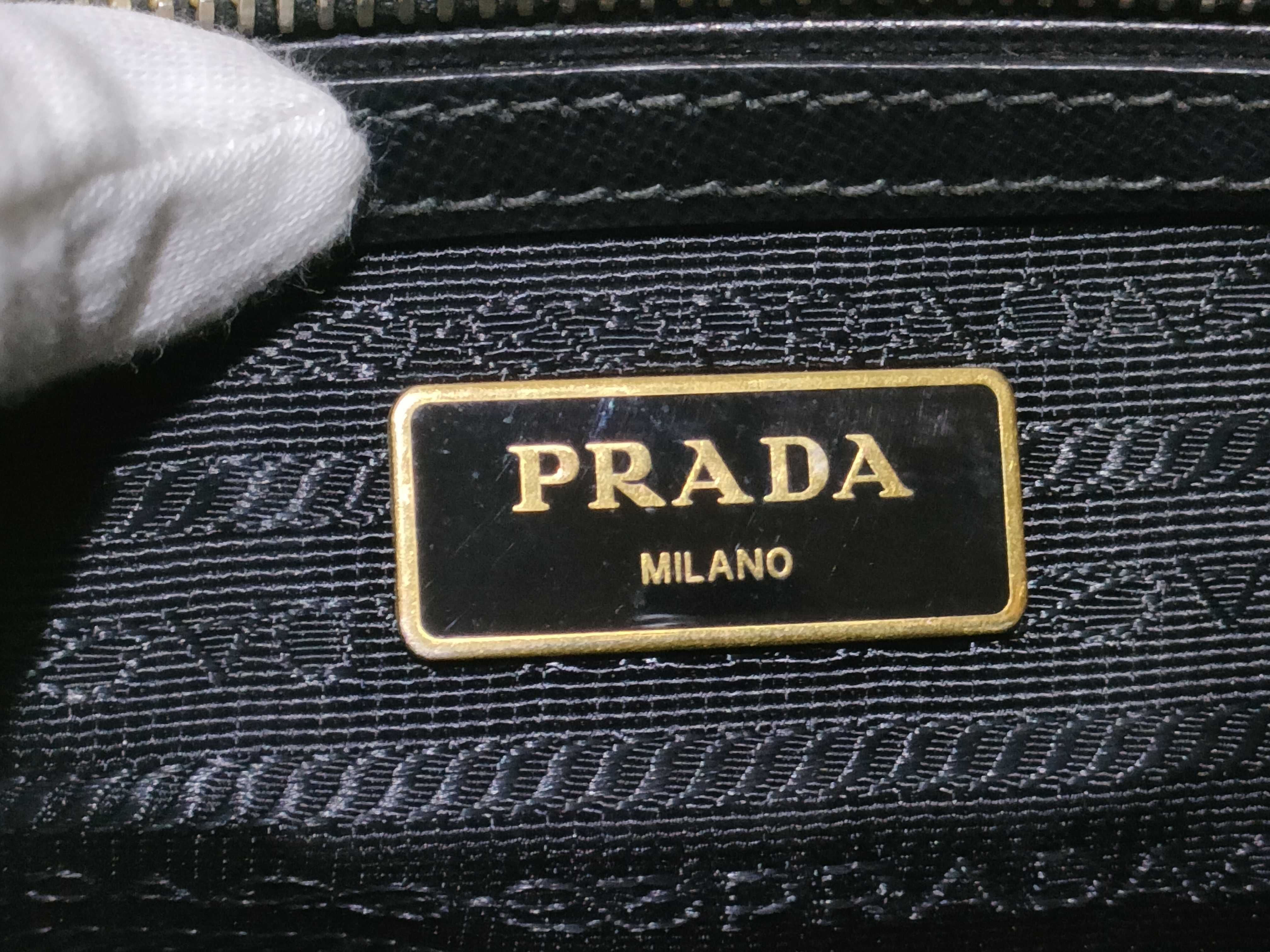 ID- Saffiano Lux Cowskin Handbag Black BN1786 with strap — view 11
