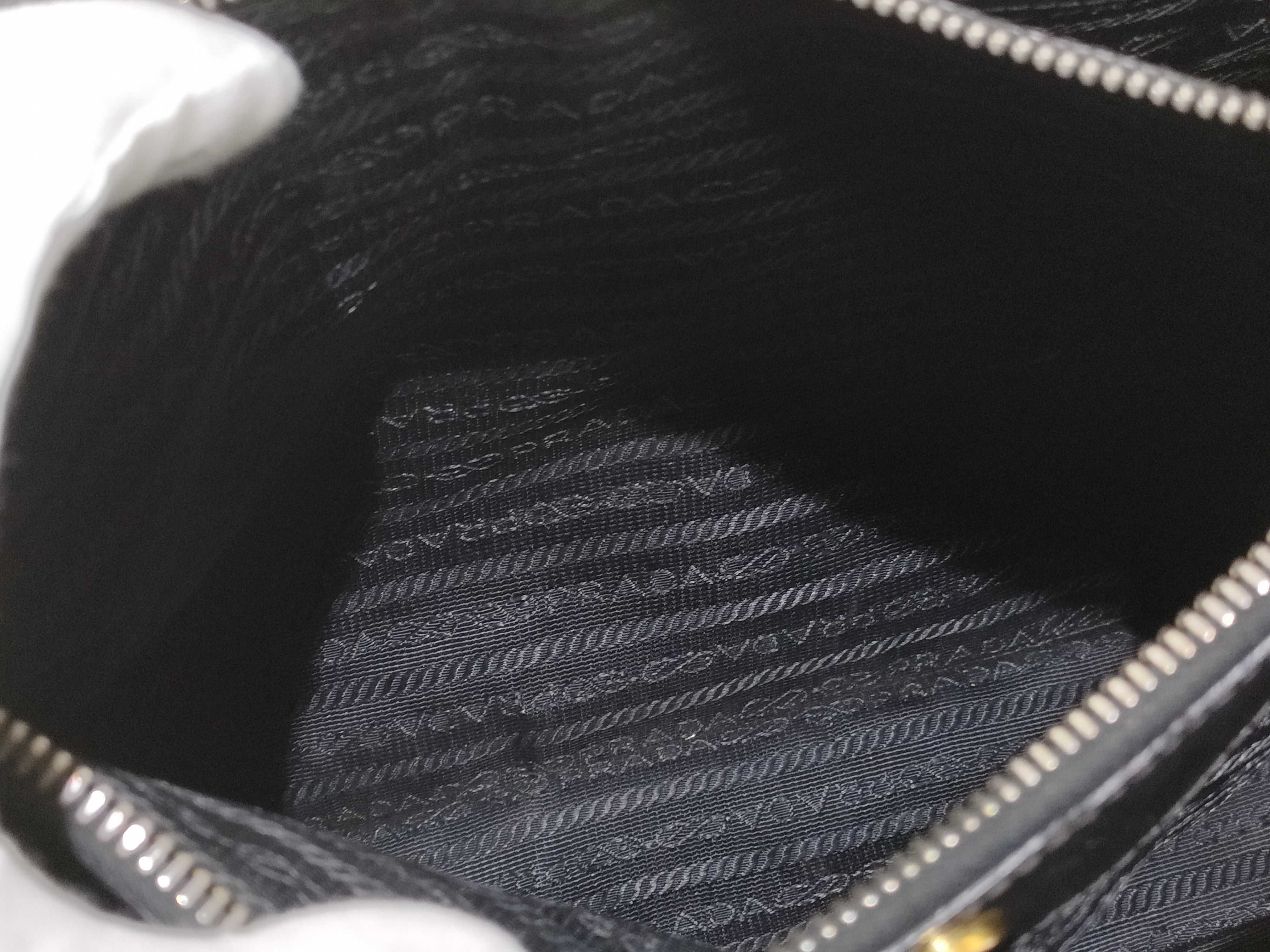 ID- Saffiano Lux Cowskin Handbag Black BN1786 with strap — view 12
