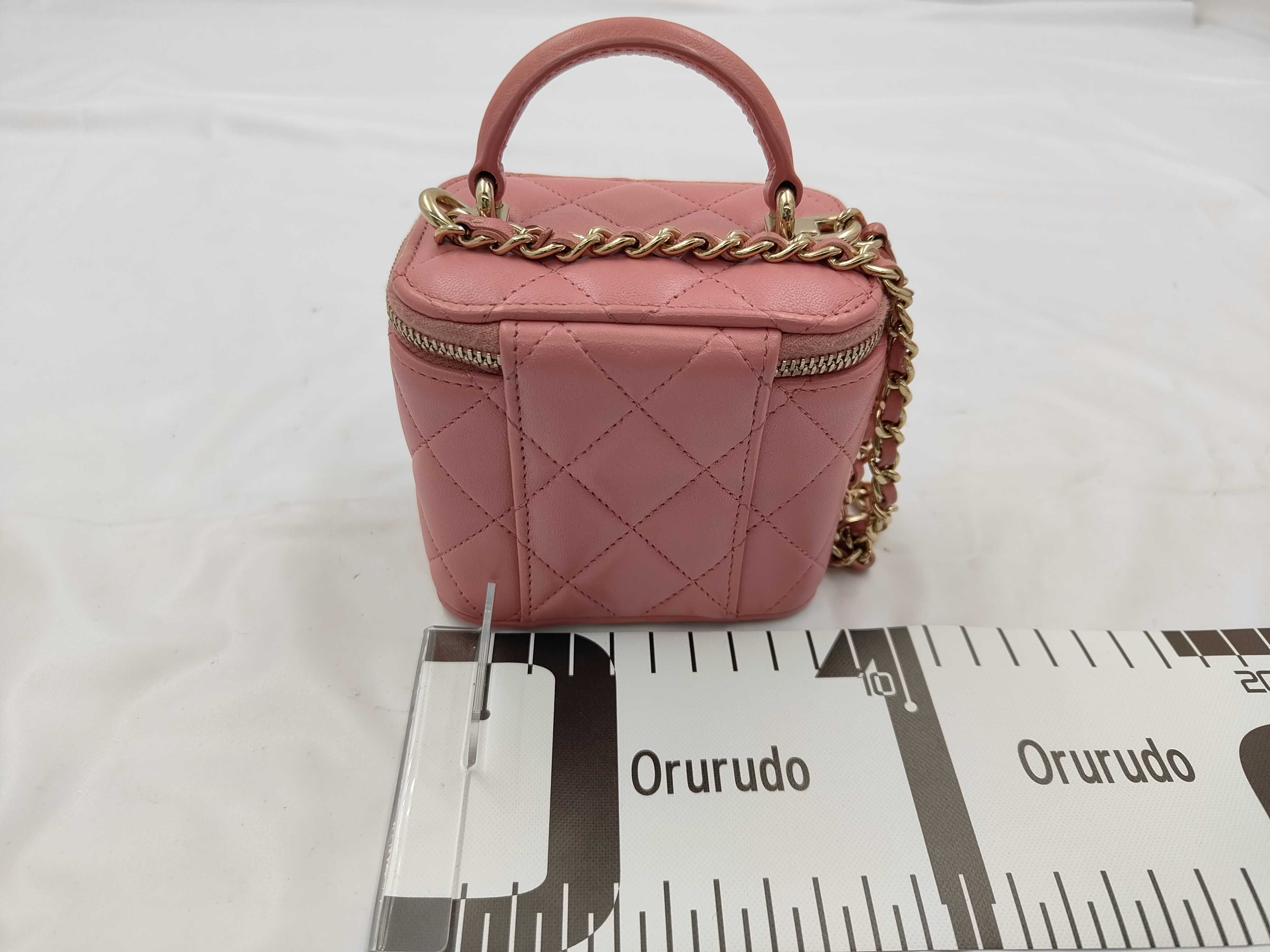 Matelassé Vanity Bag, Pink, Gold Hardware, Random Serial Number, Shoulder Bag — view 2