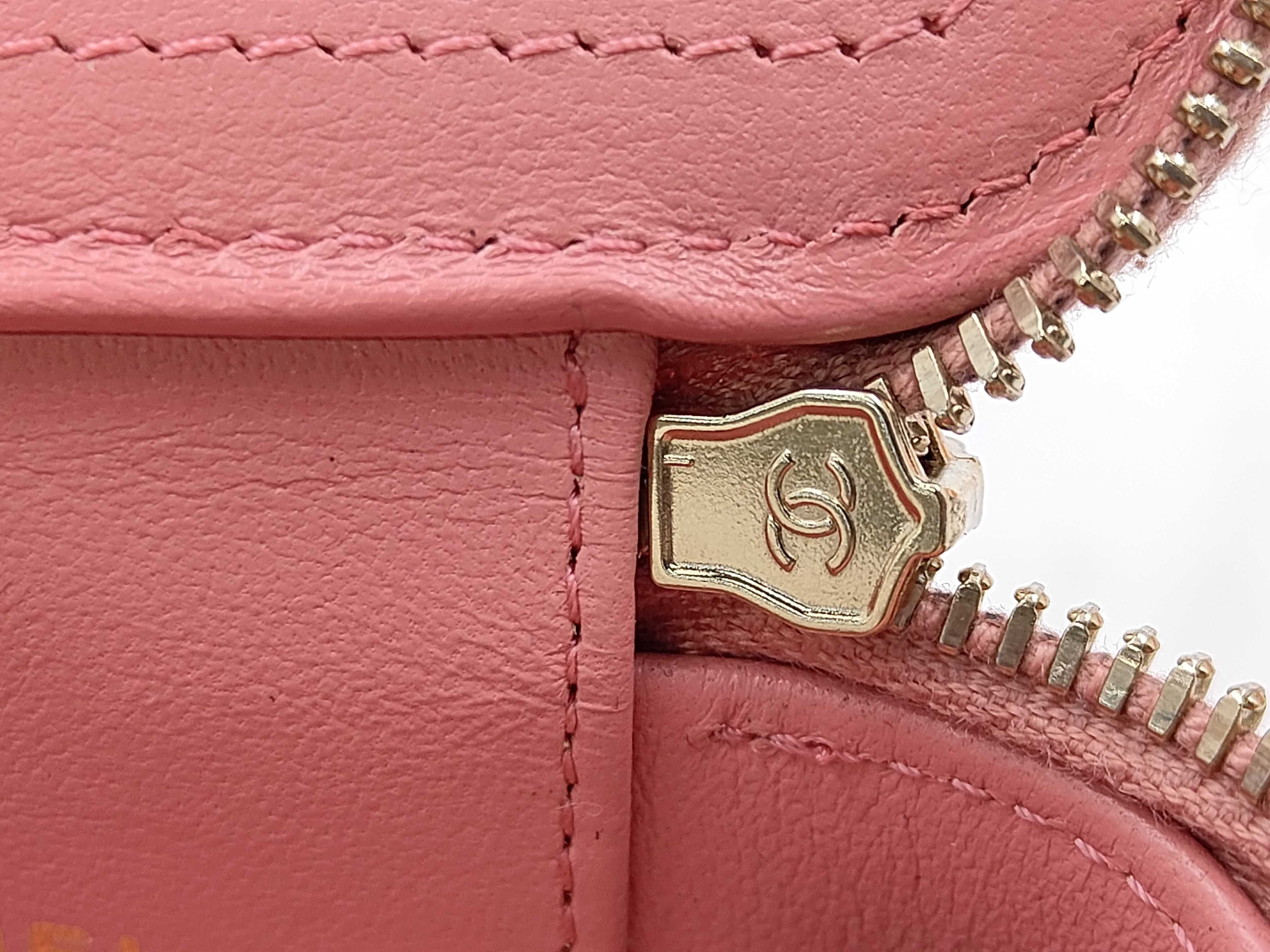Matelassé Vanity Bag, Pink, Gold Hardware, Random Serial Number, Shoulder Bag — view 11