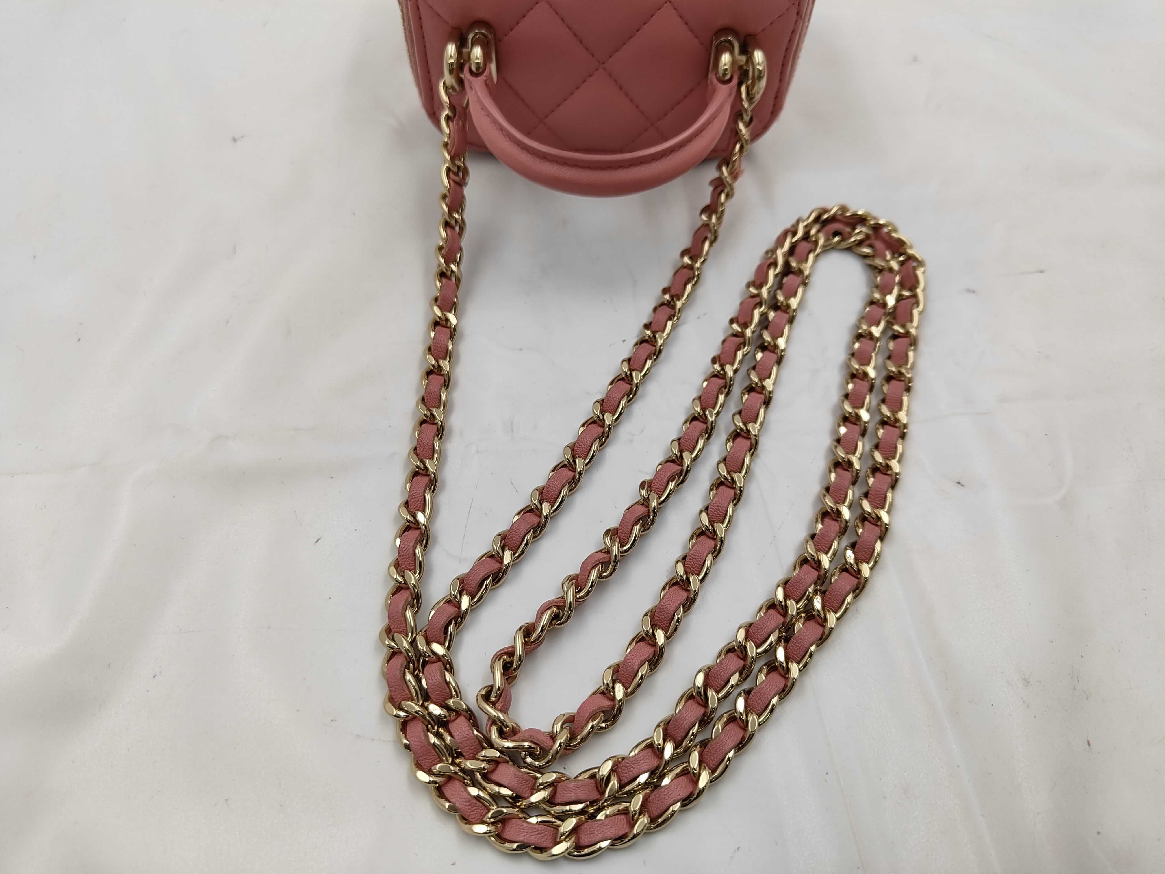 Matelassé Vanity Bag, Pink, Gold Hardware, Random Serial Number, Shoulder Bag — view 3