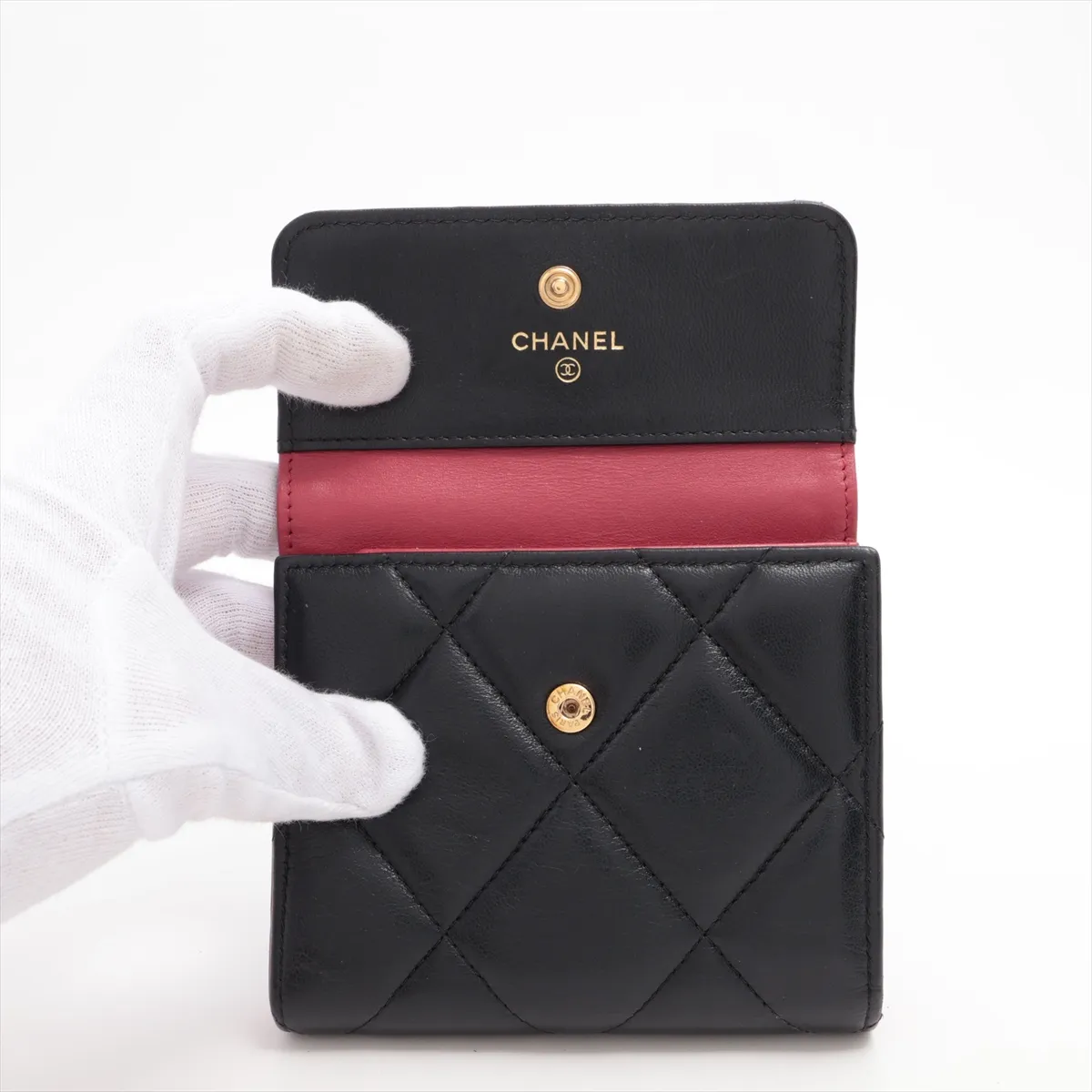 19 Lambskin Compact Wallet Black Gold Hardware U63T8GL2 — view 3