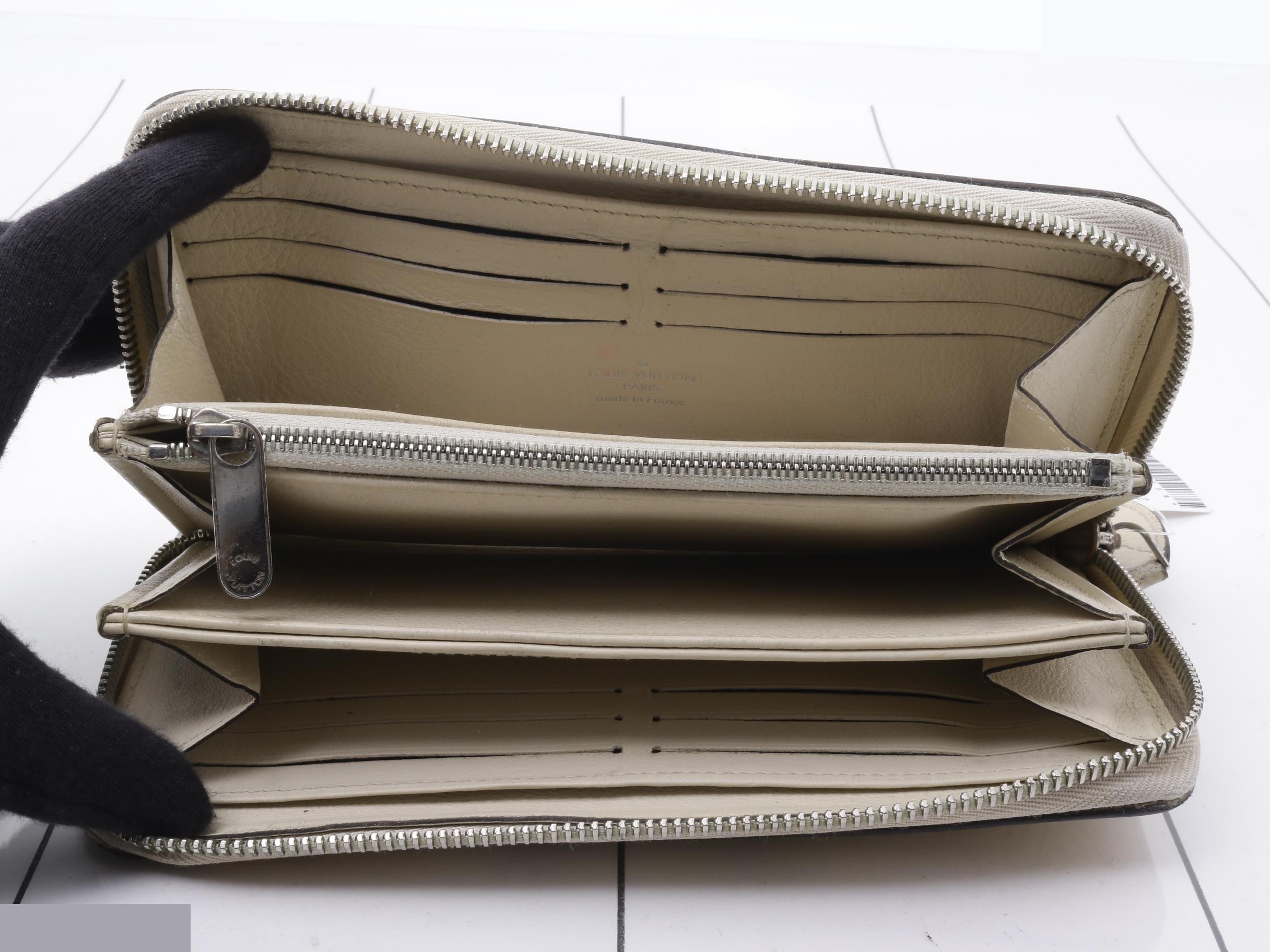 Zippy Wallet — view 4