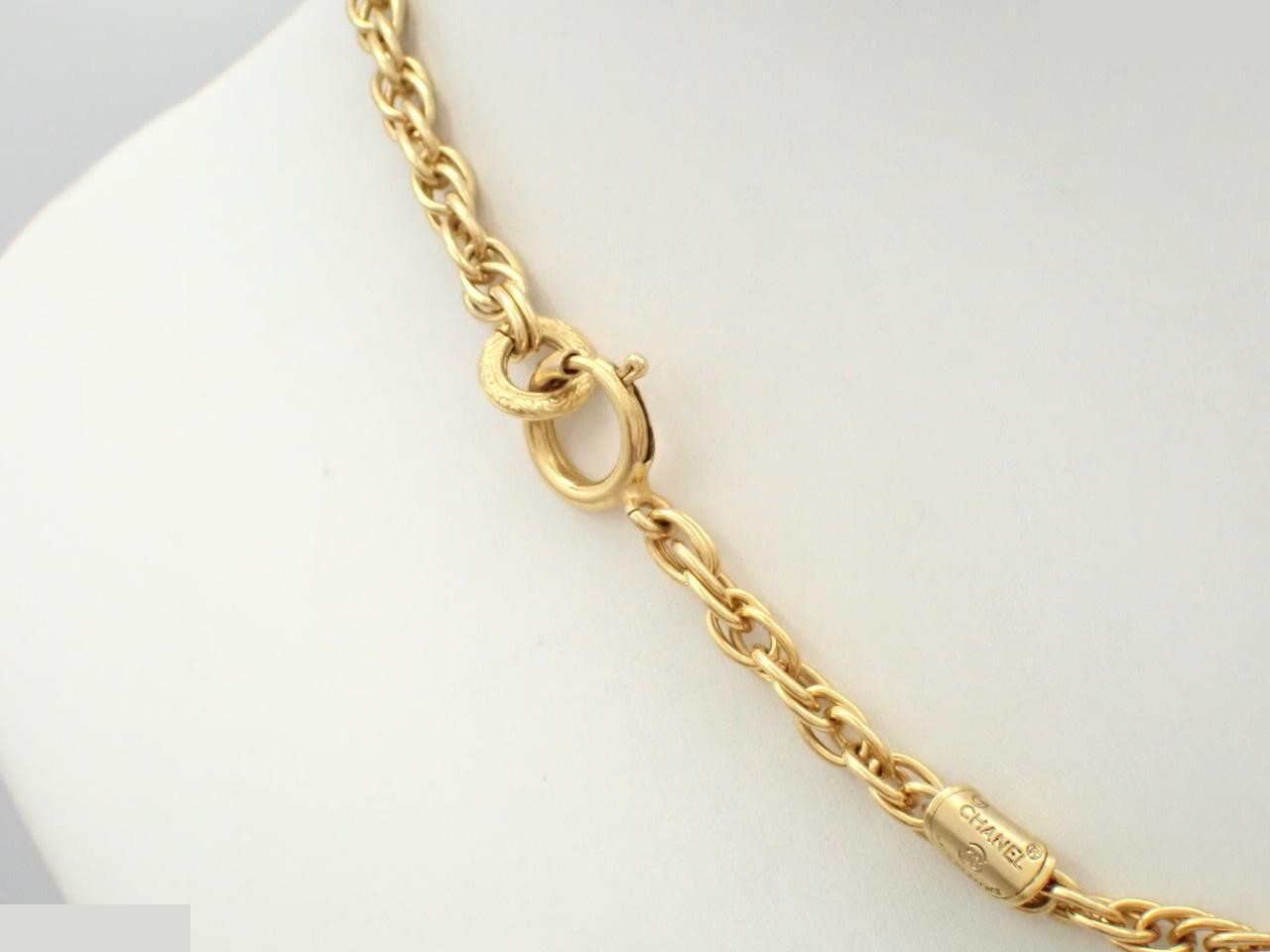 Gold necklace, chain approximately 38cm — view 2