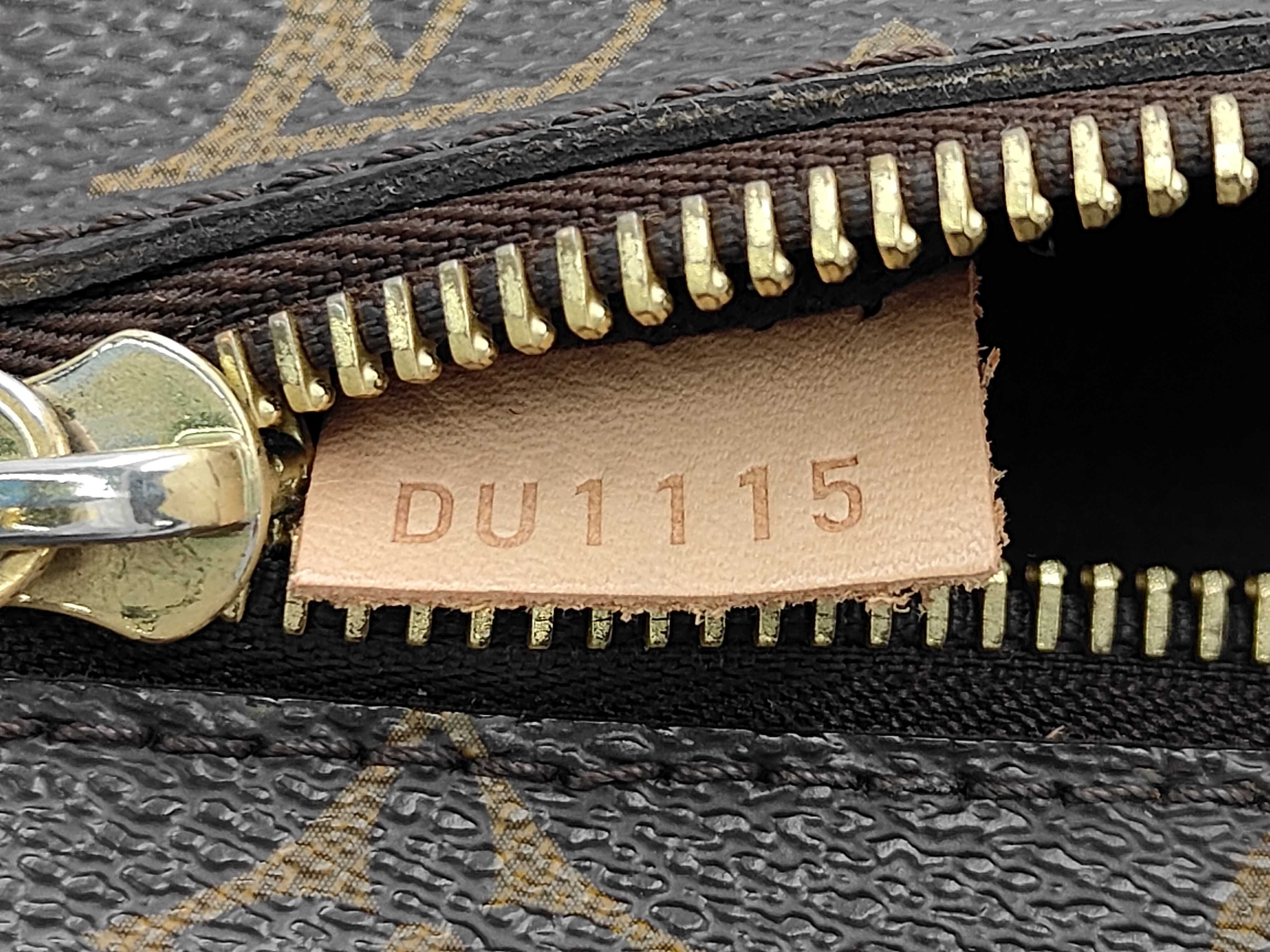 Monogram Messenger Bag Pochette Metis Shoulder Bag — view 12