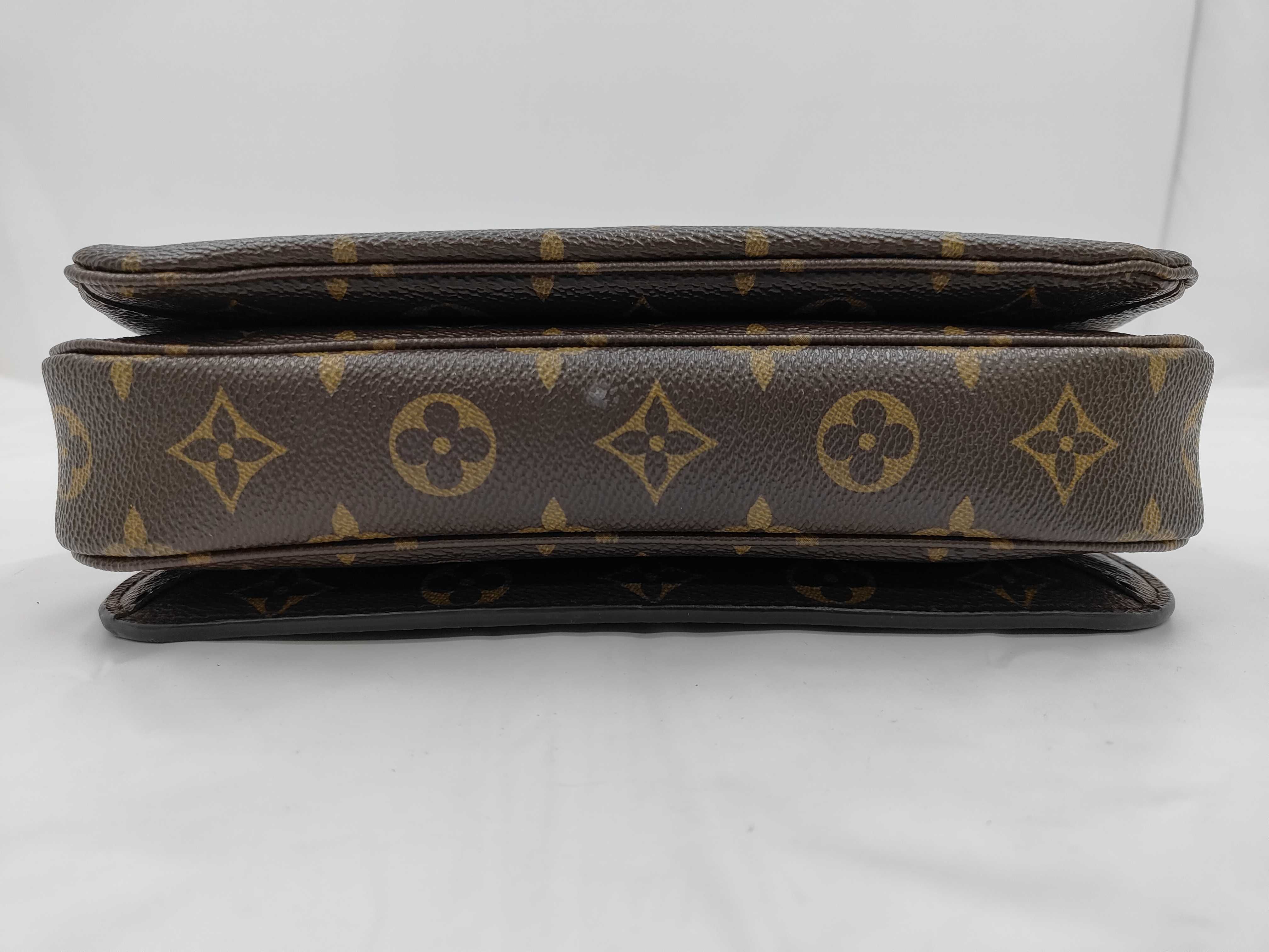 Monogram Messenger Bag Pochette Metis Shoulder Bag — view 7