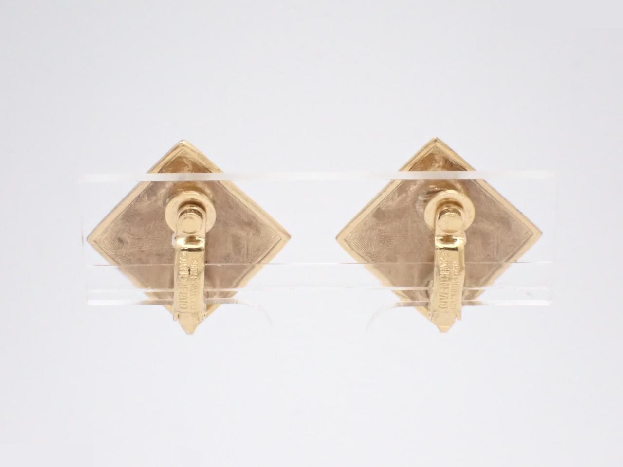 Other lines: Precious metals and earrings — view 2