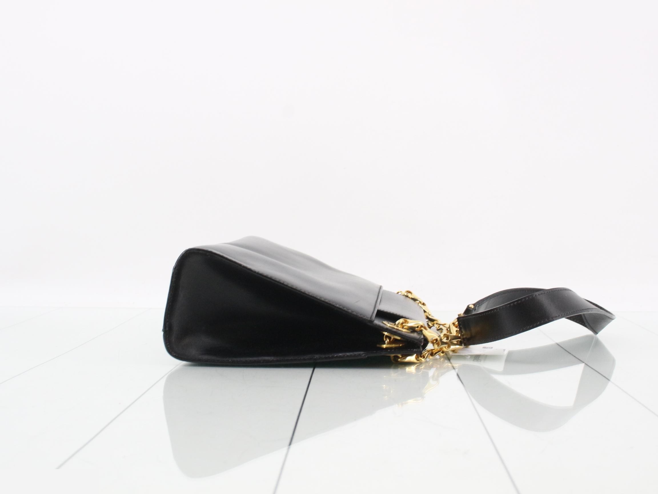 chain shoulder bag, leather, black — view 3