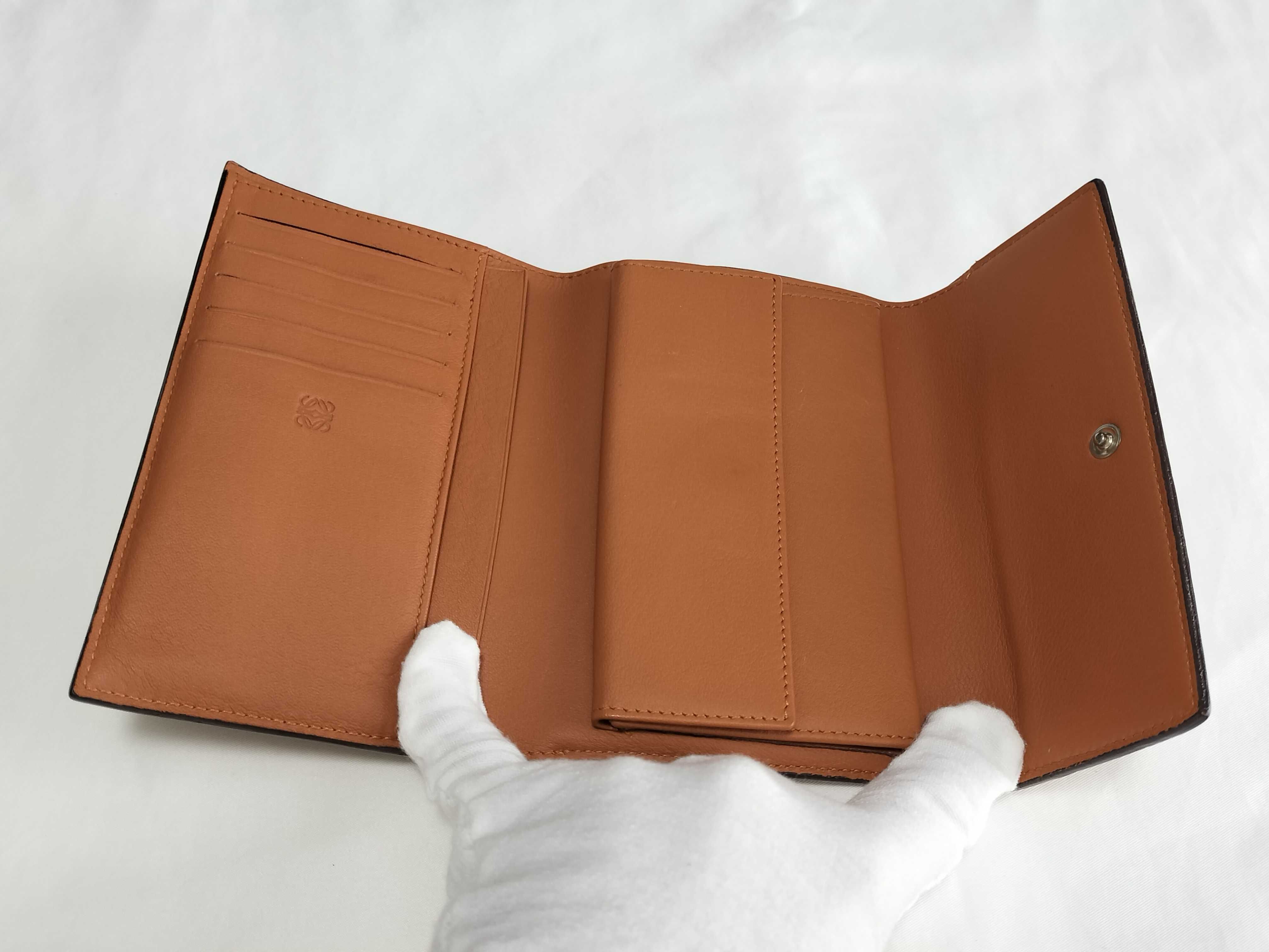 Leather Trifold Wallet — view 9
