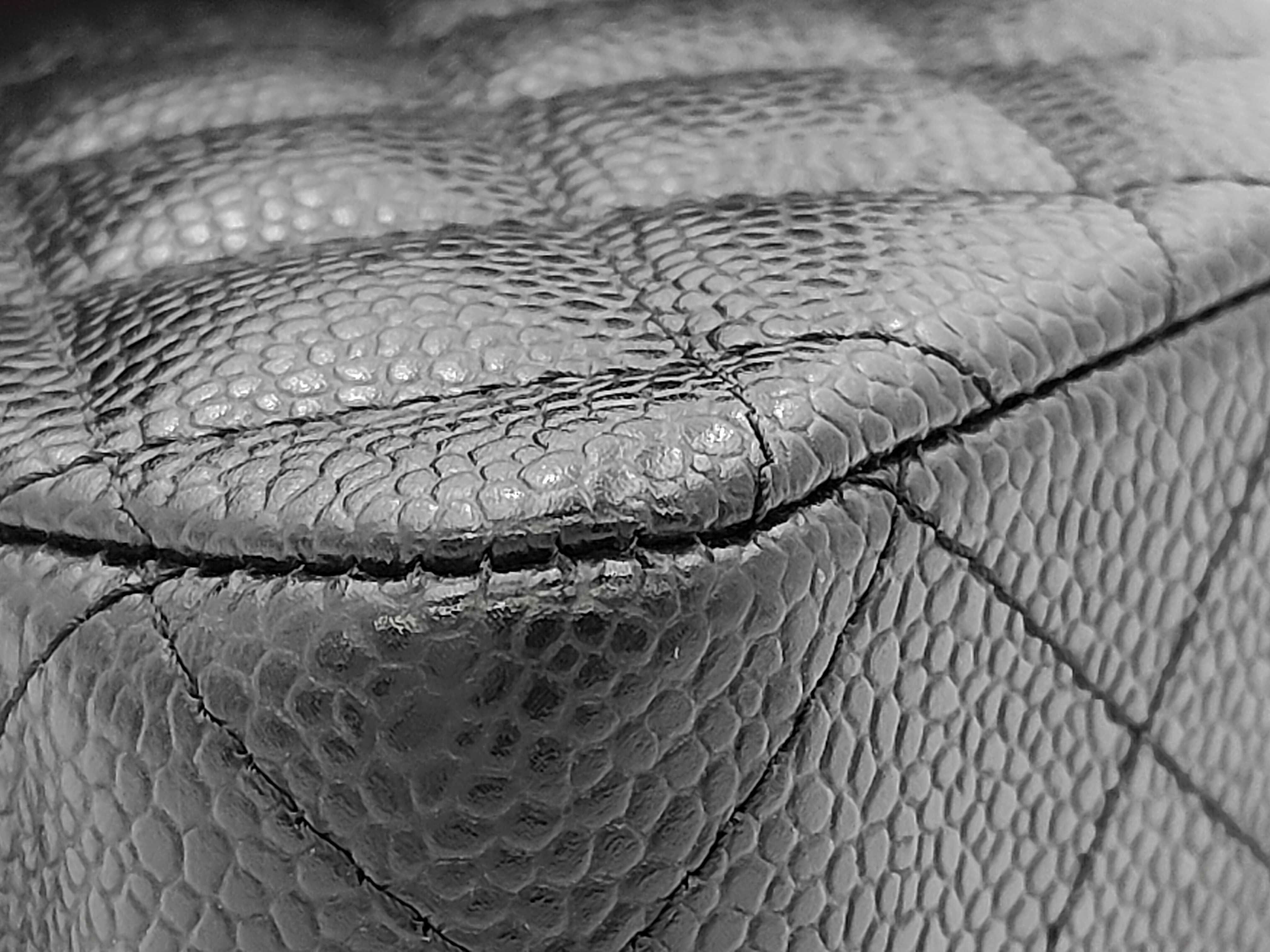 Matelassé 25 Double Flap Caviar Black Chain Shoulder Bag — view 6