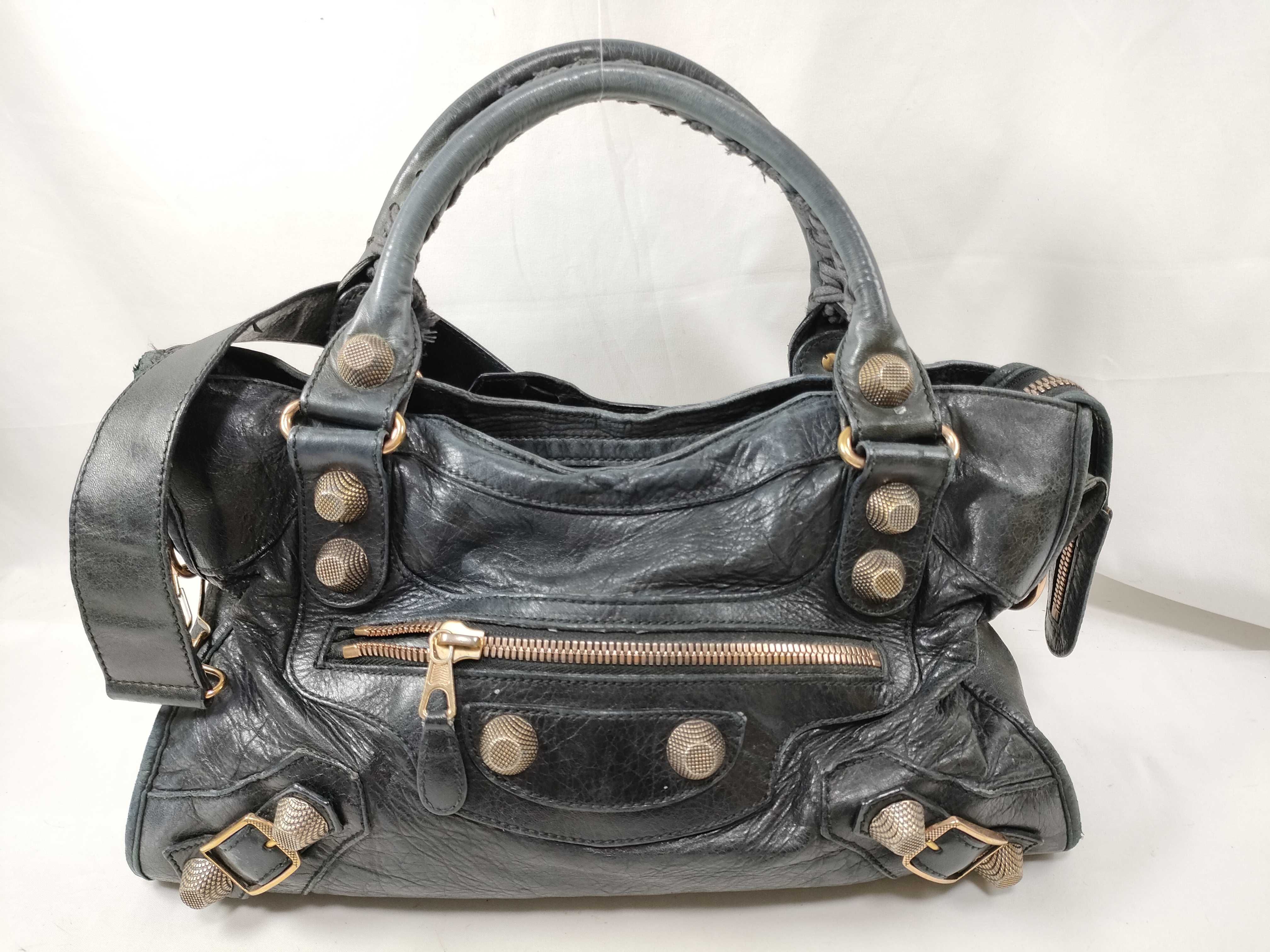 City The Giant Black Handbag