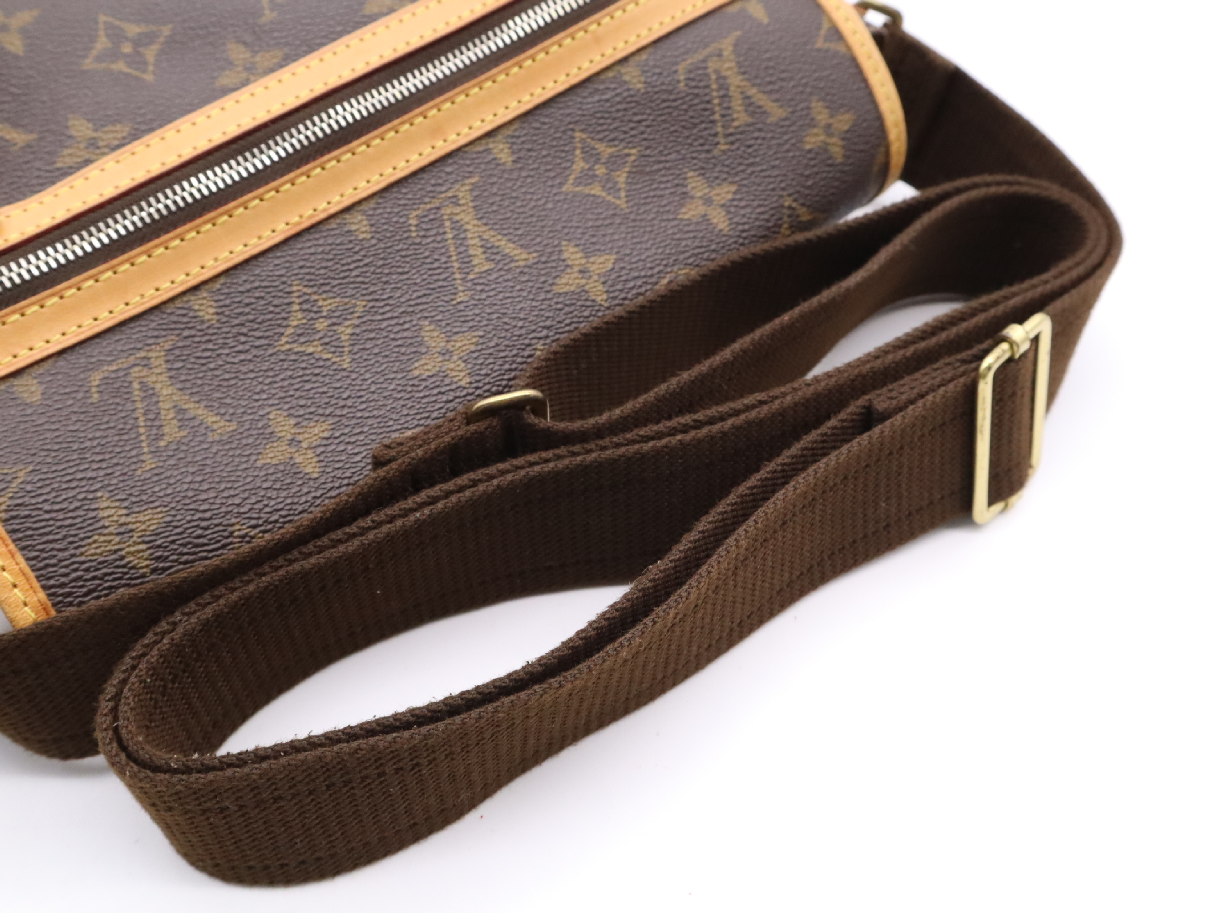 M40106 Monogram Messenger Bosphore PM Shoulder Bag — view 10