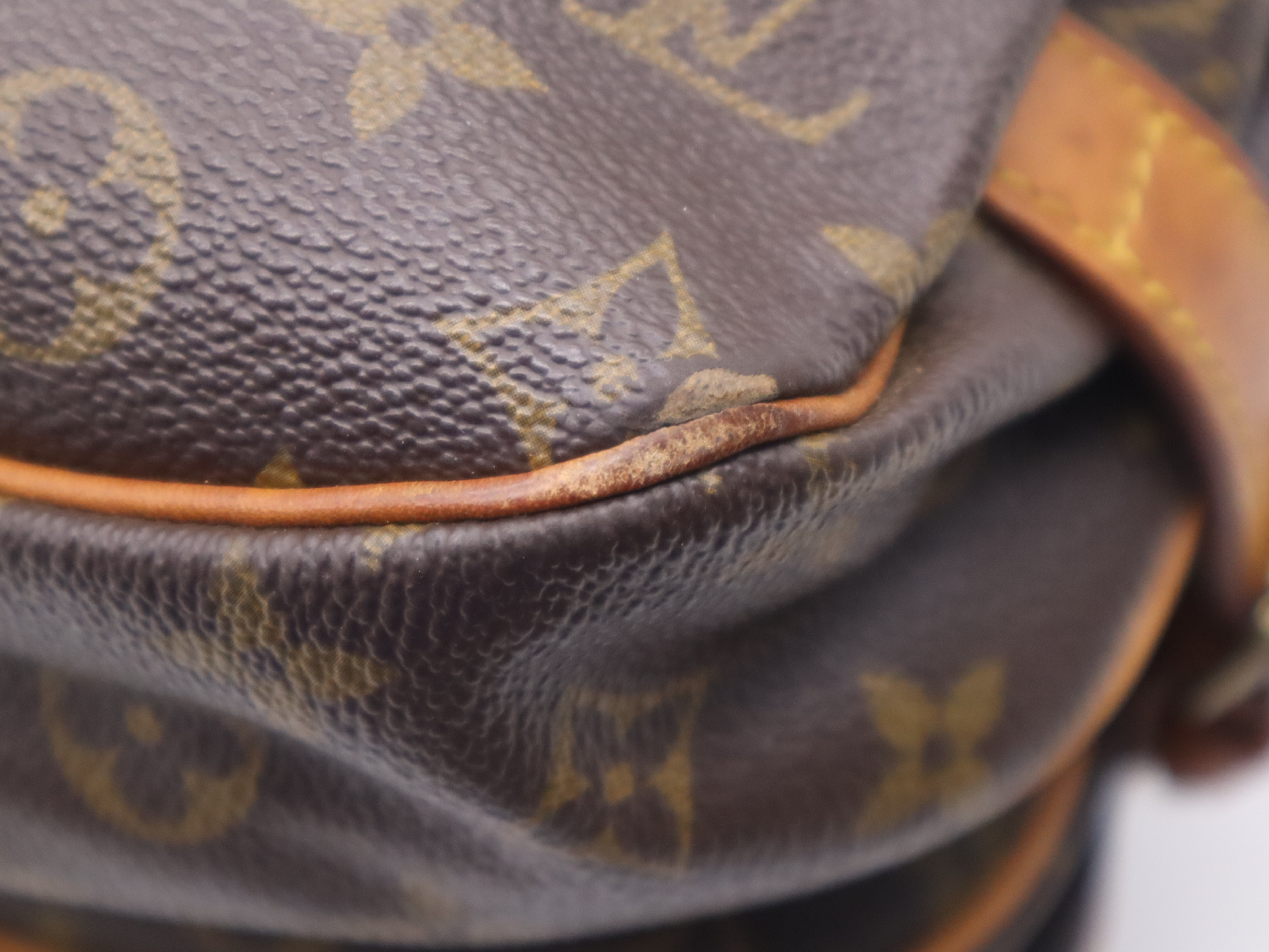M42256 Monogram Saumur 30 Shoulder Bag — view 11