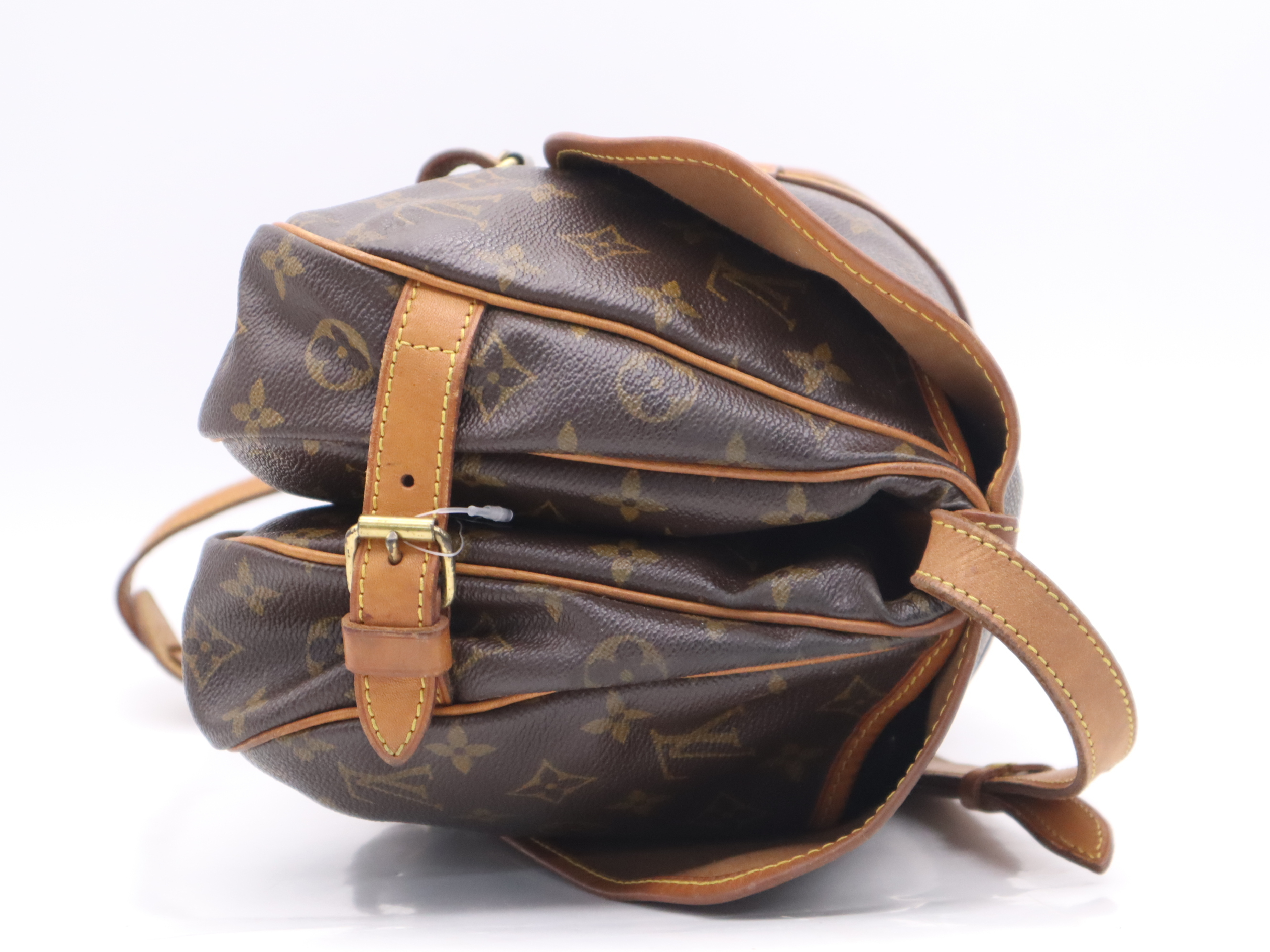 M42256 Monogram Saumur 30 Shoulder Bag — view 5