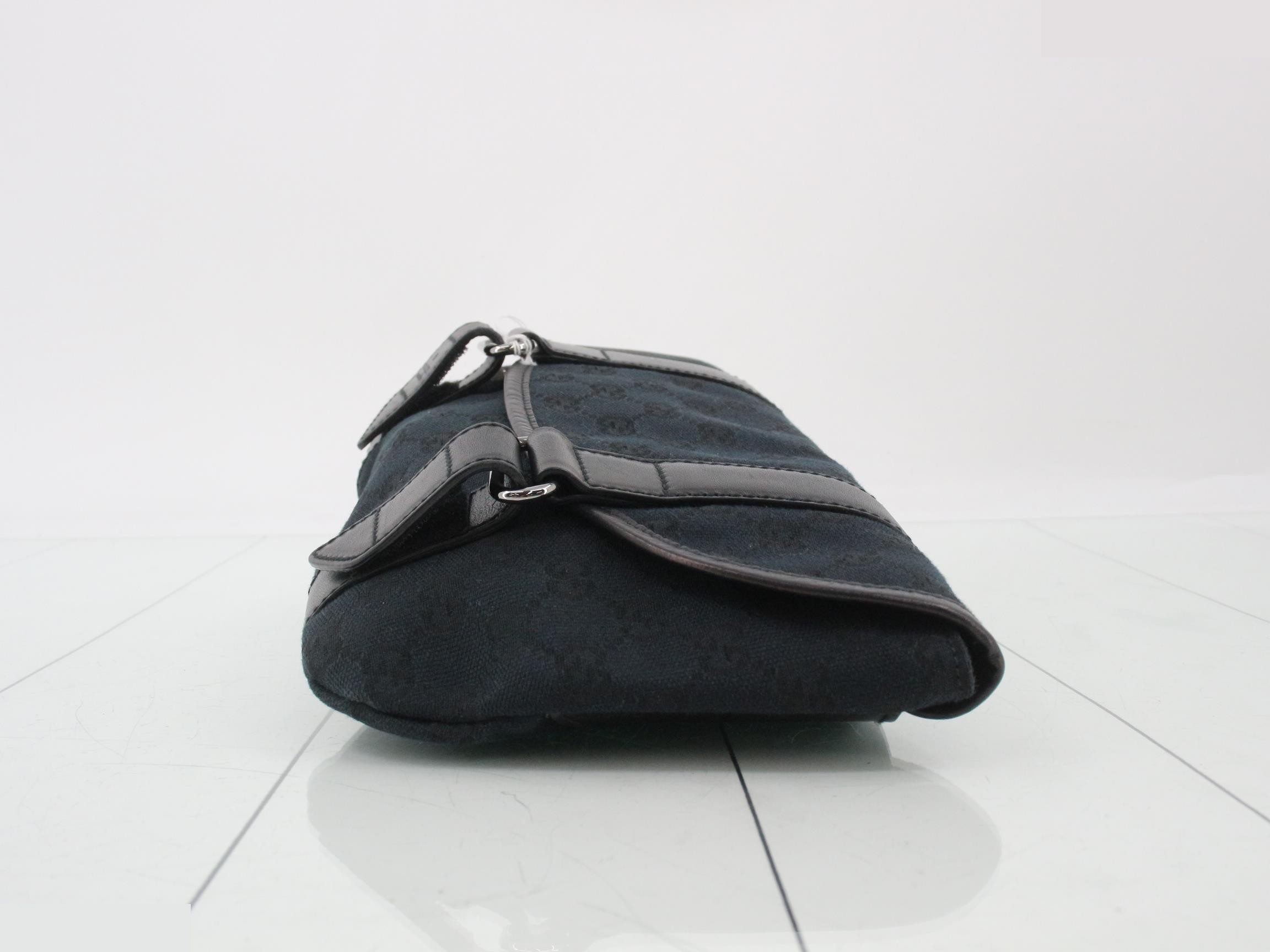 GG Canvas Waist Bag — view 3