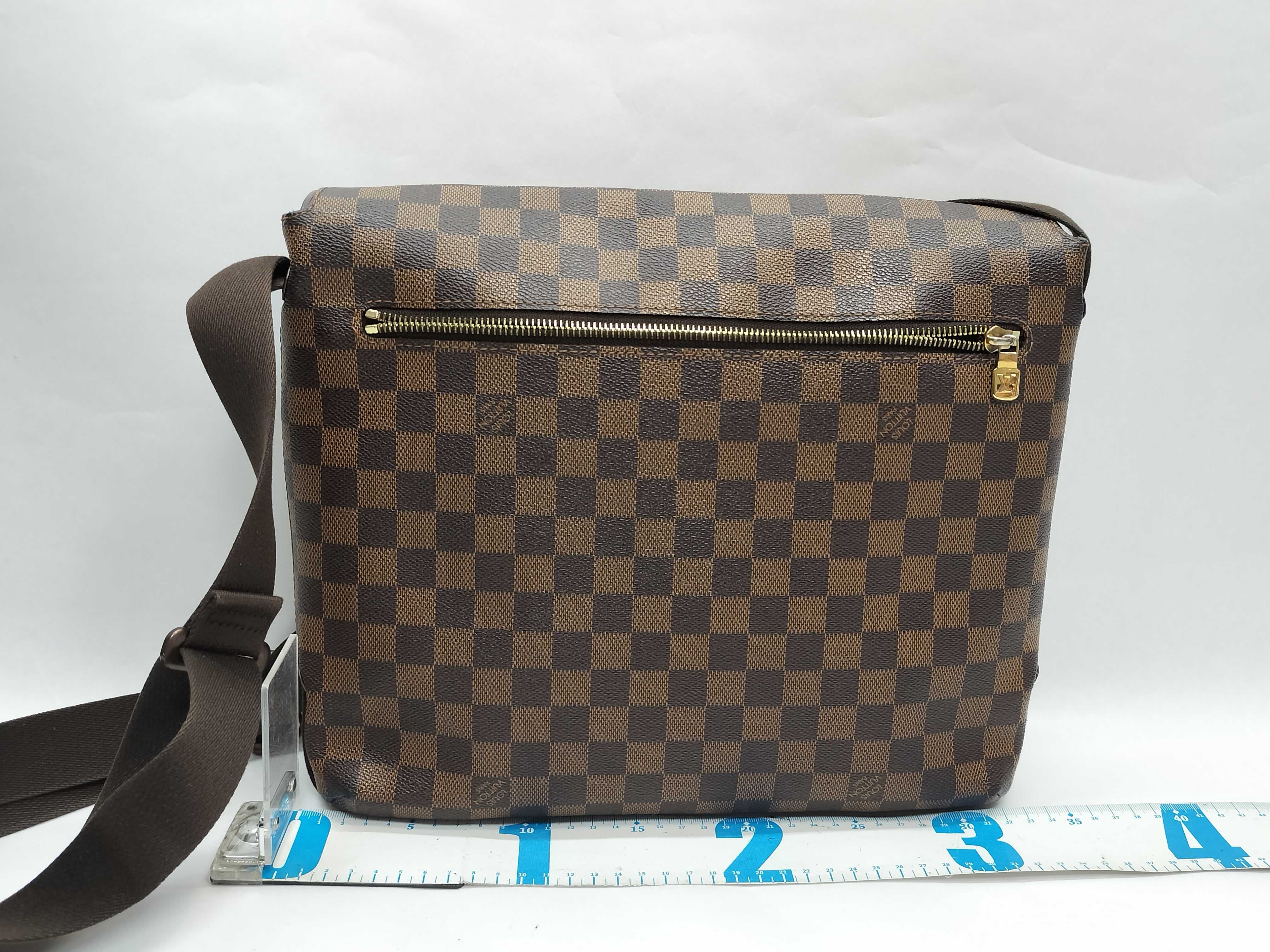 Damier Louis Vuitton Damier Ebene Brooklyn PM Shoulder Bag — view 2