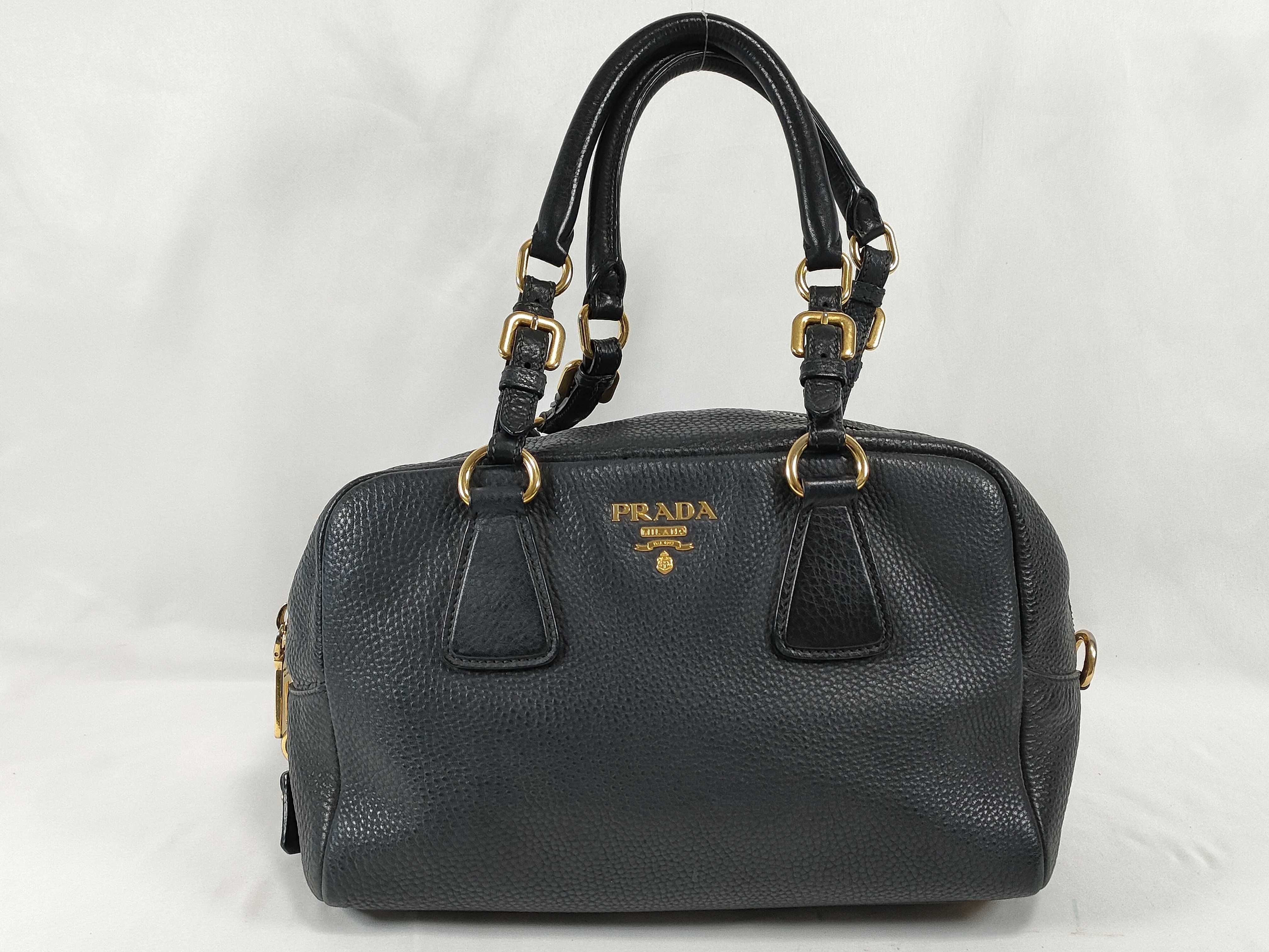 Vitello Daino/Black/B3091M Handbag