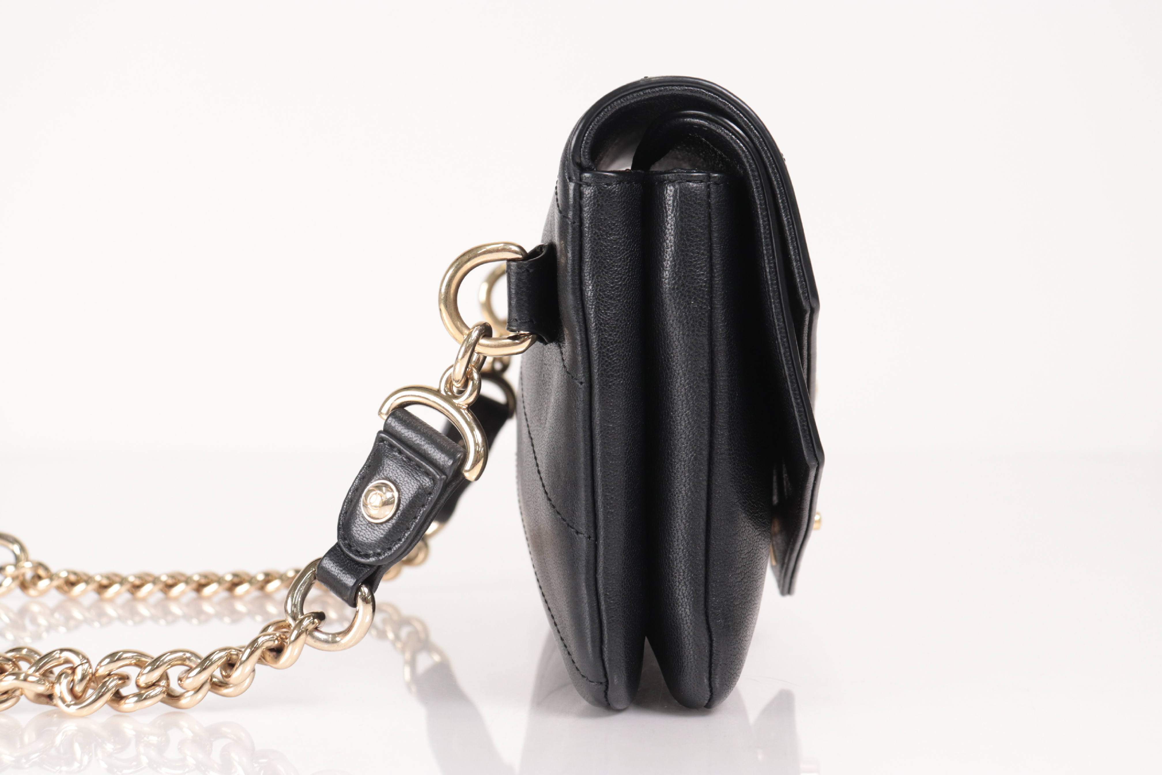 V-stitch Double Flap Lambskin Chain Waist Bag (Serial No. 26) — view 5
